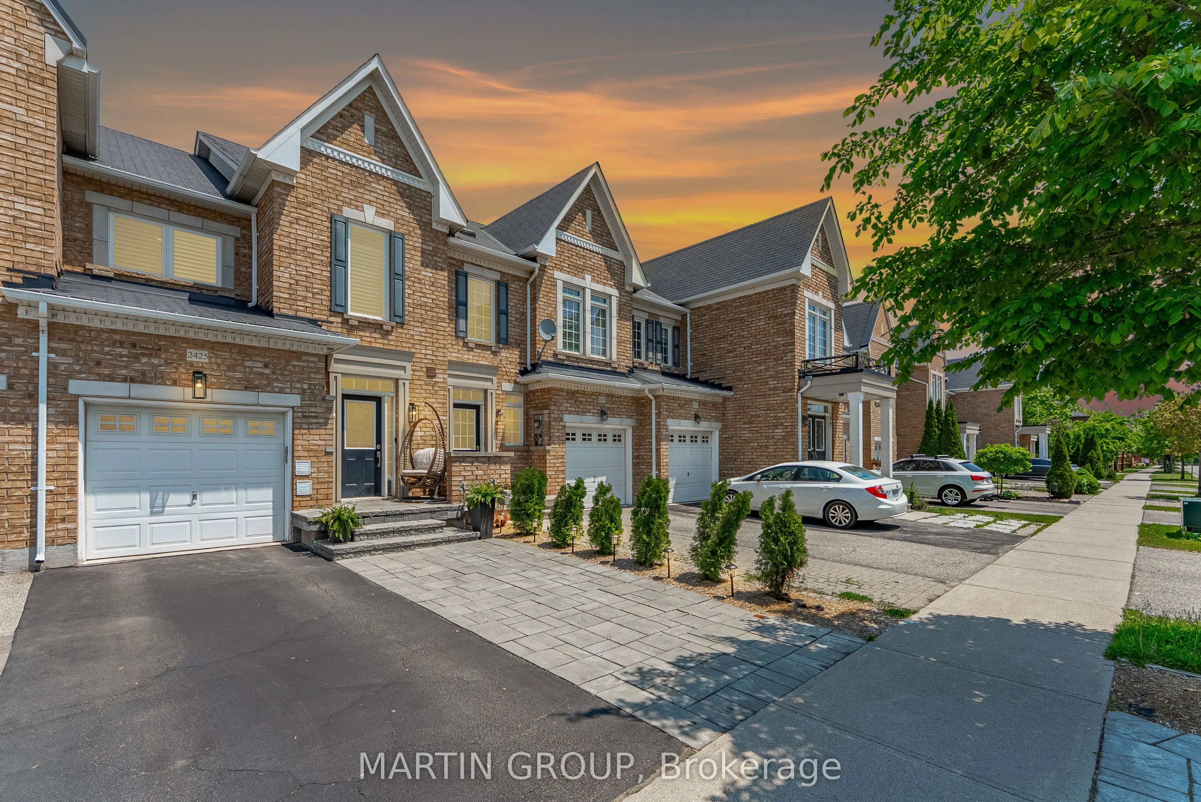 2425 Grand Oak Trail