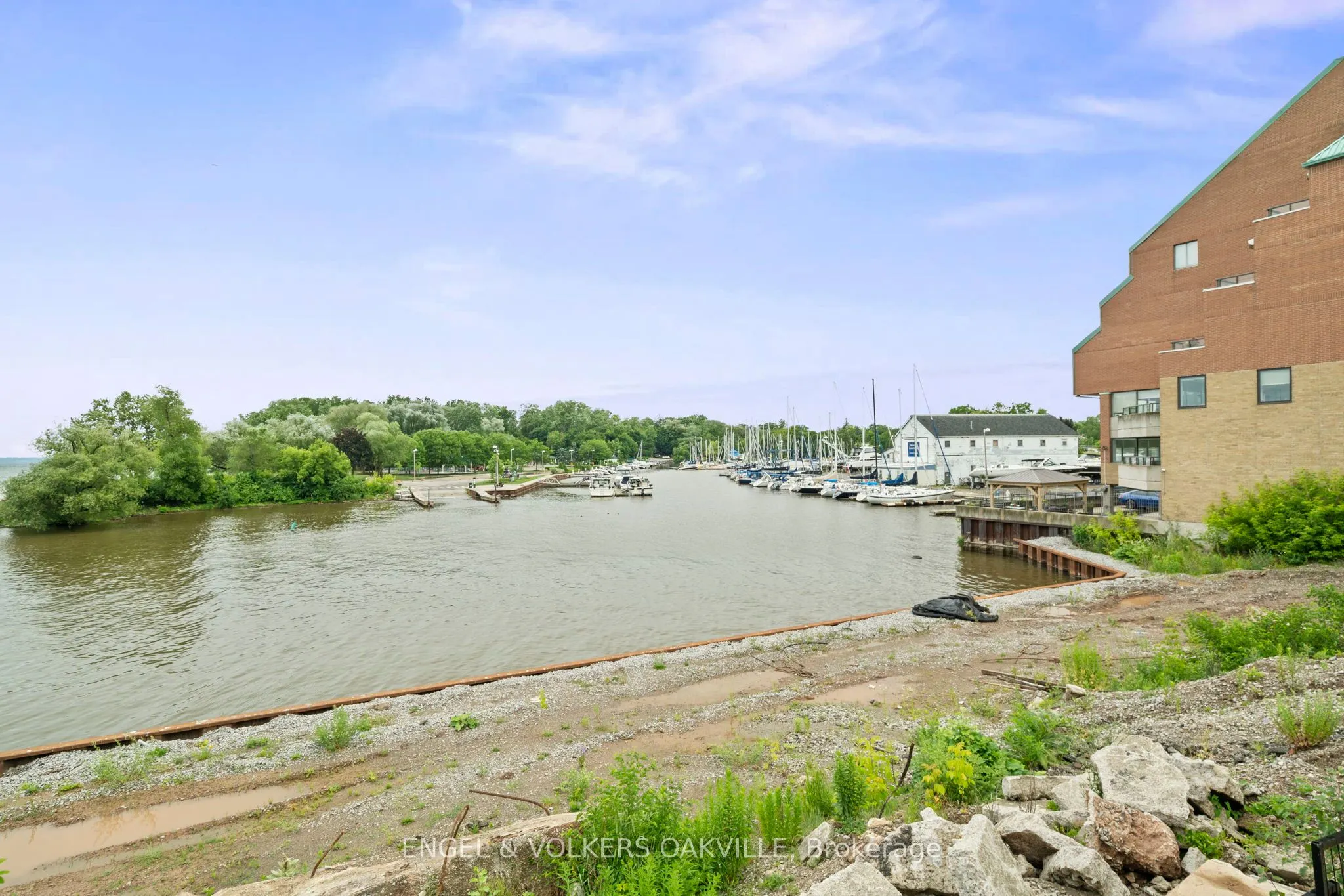 100 Bronte Road, #416
