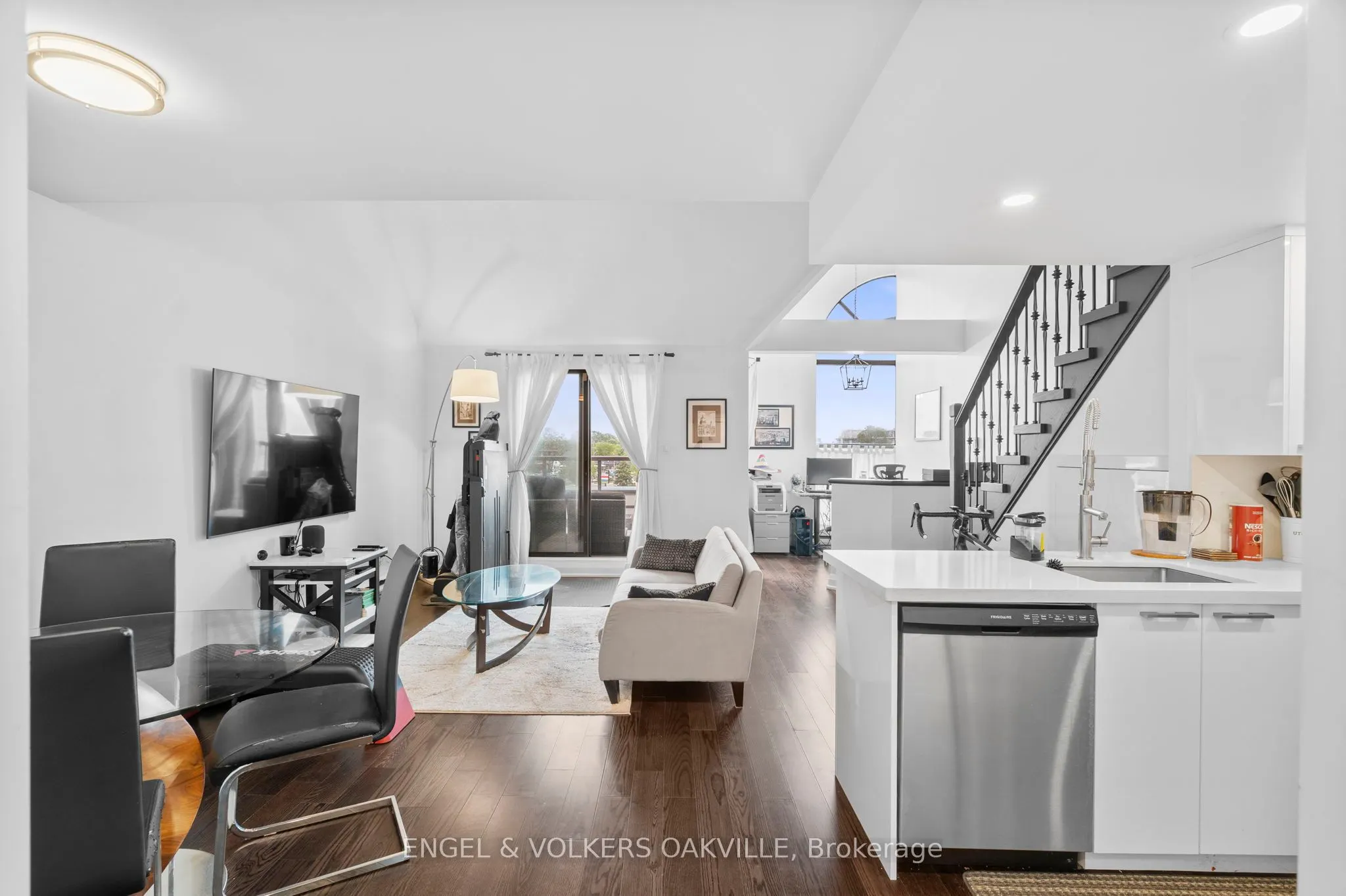 100 Bronte Road, #416
