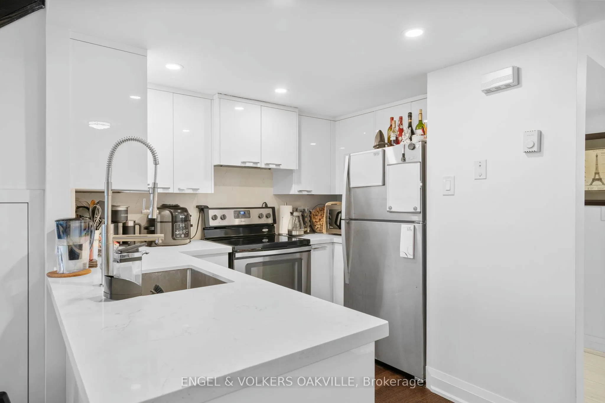 100 Bronte Road, #416