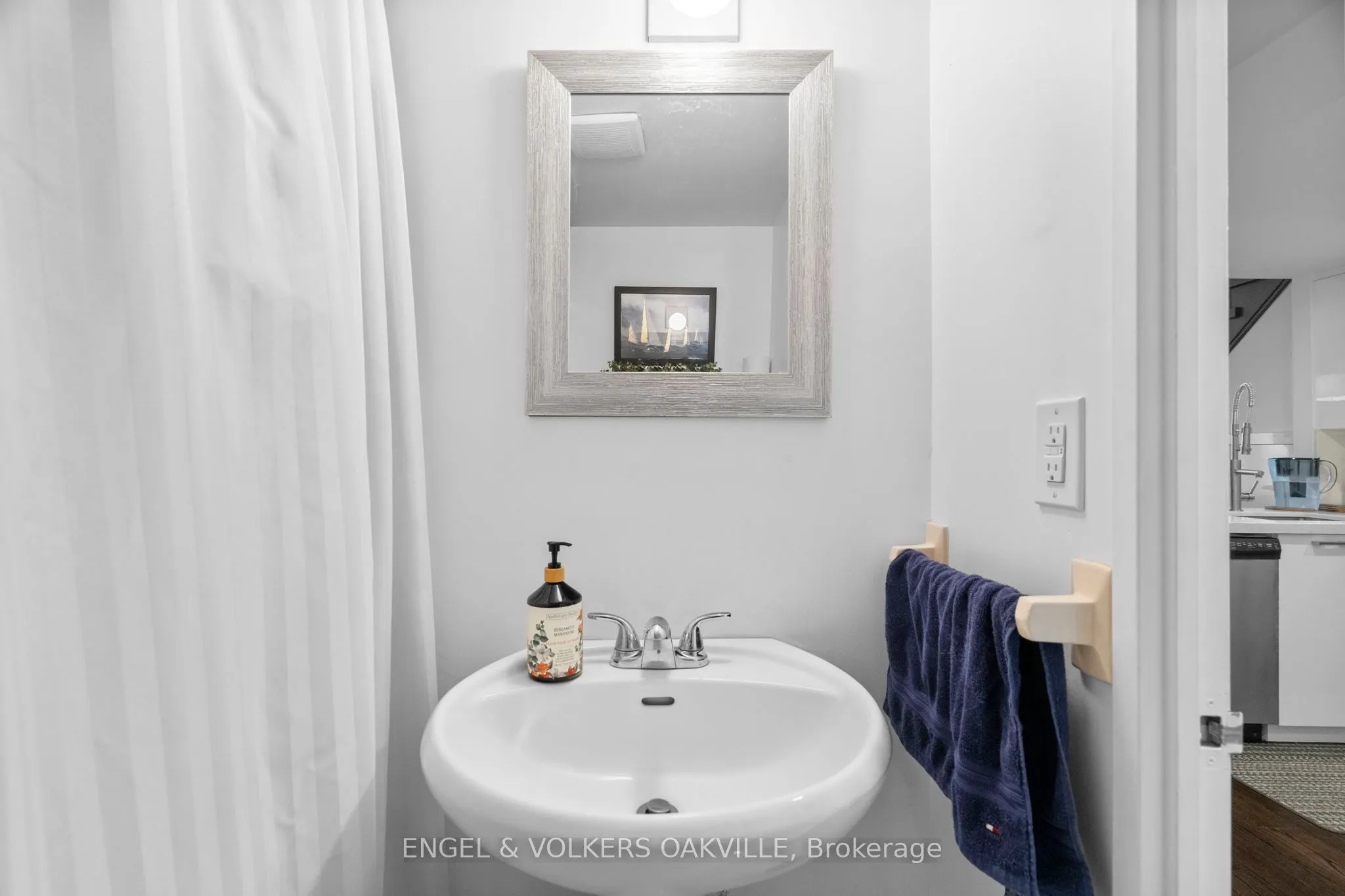 100 Bronte Road, #416