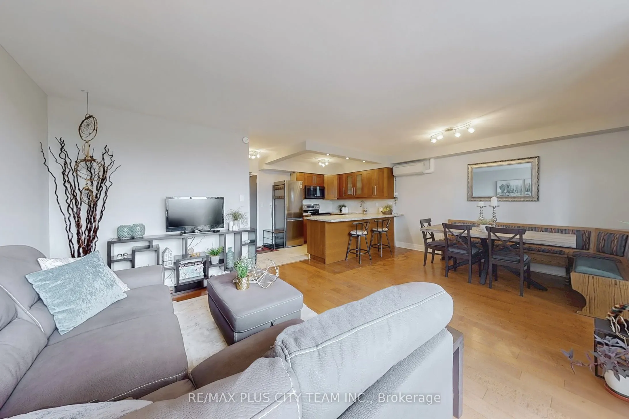 35 Ormskirk Avenue, #215
