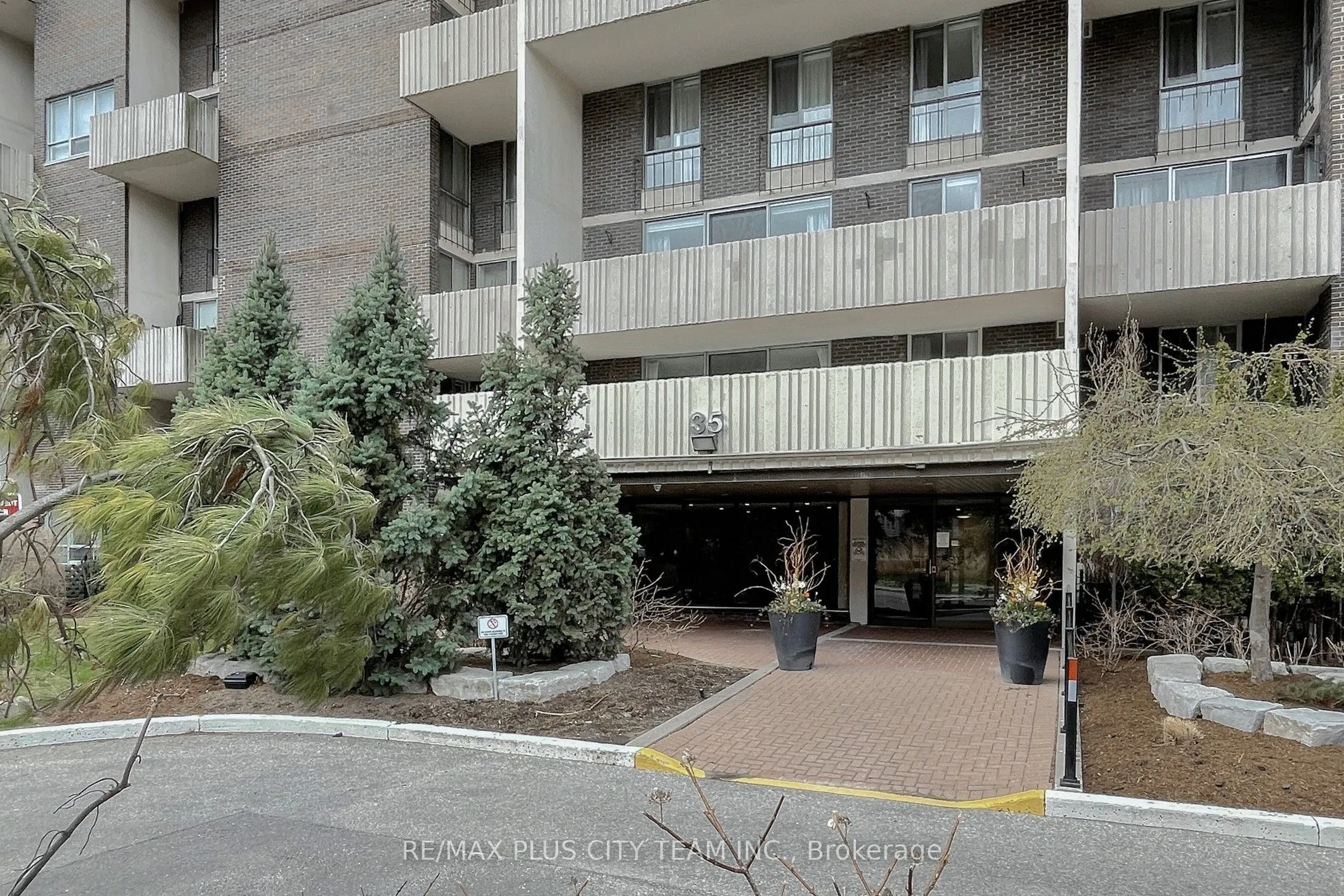 35 Ormskirk Avenue, #215