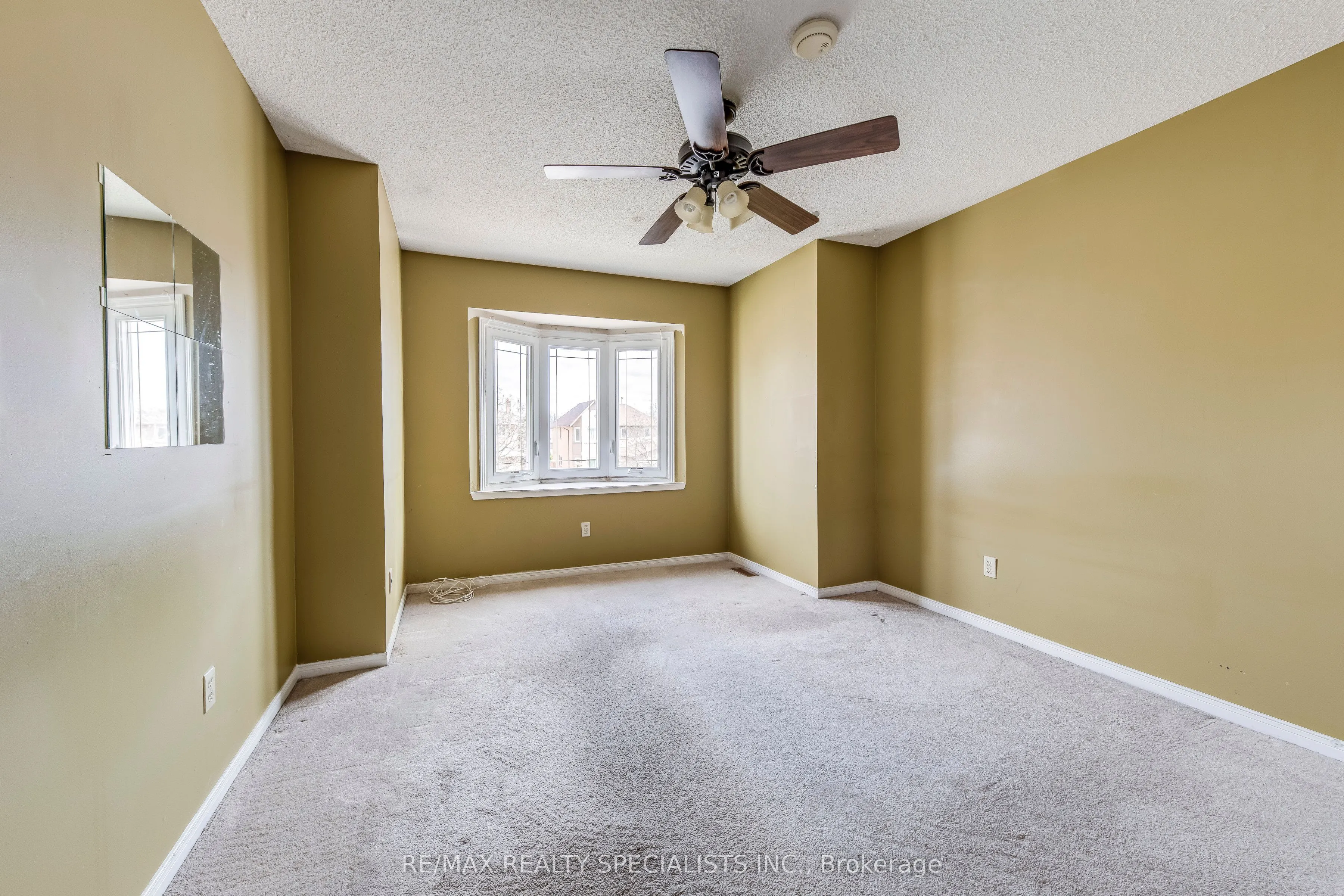102 Sunforest Drive