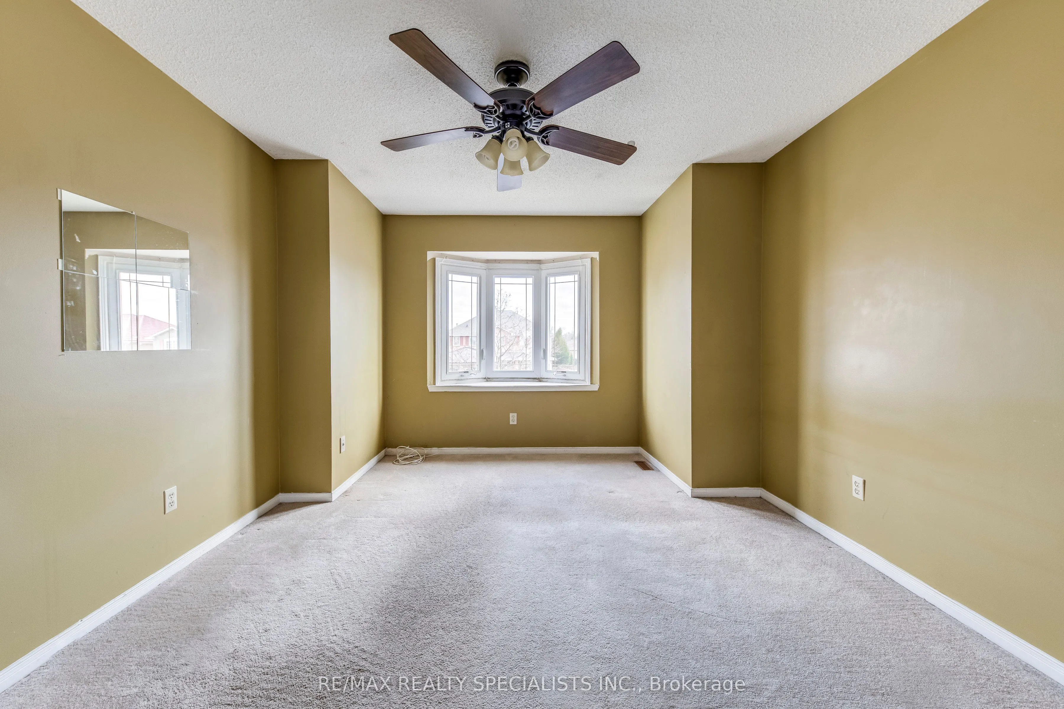 102 Sunforest Drive