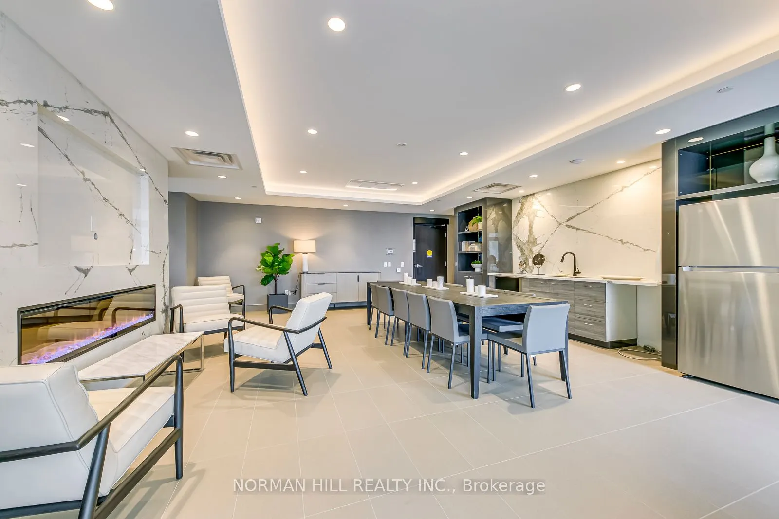 460 Gordon Krantz Avenue, #607