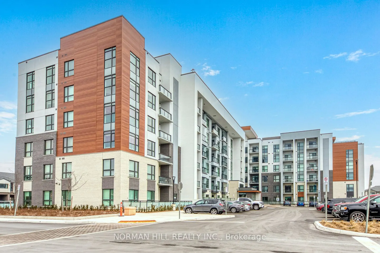 460 Gordon Krantz Avenue, #607