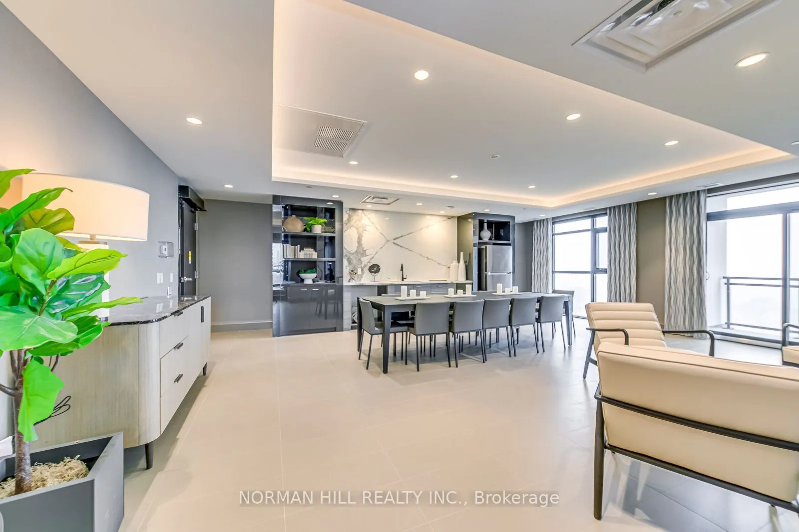 460 Gordon Krantz Avenue, #607