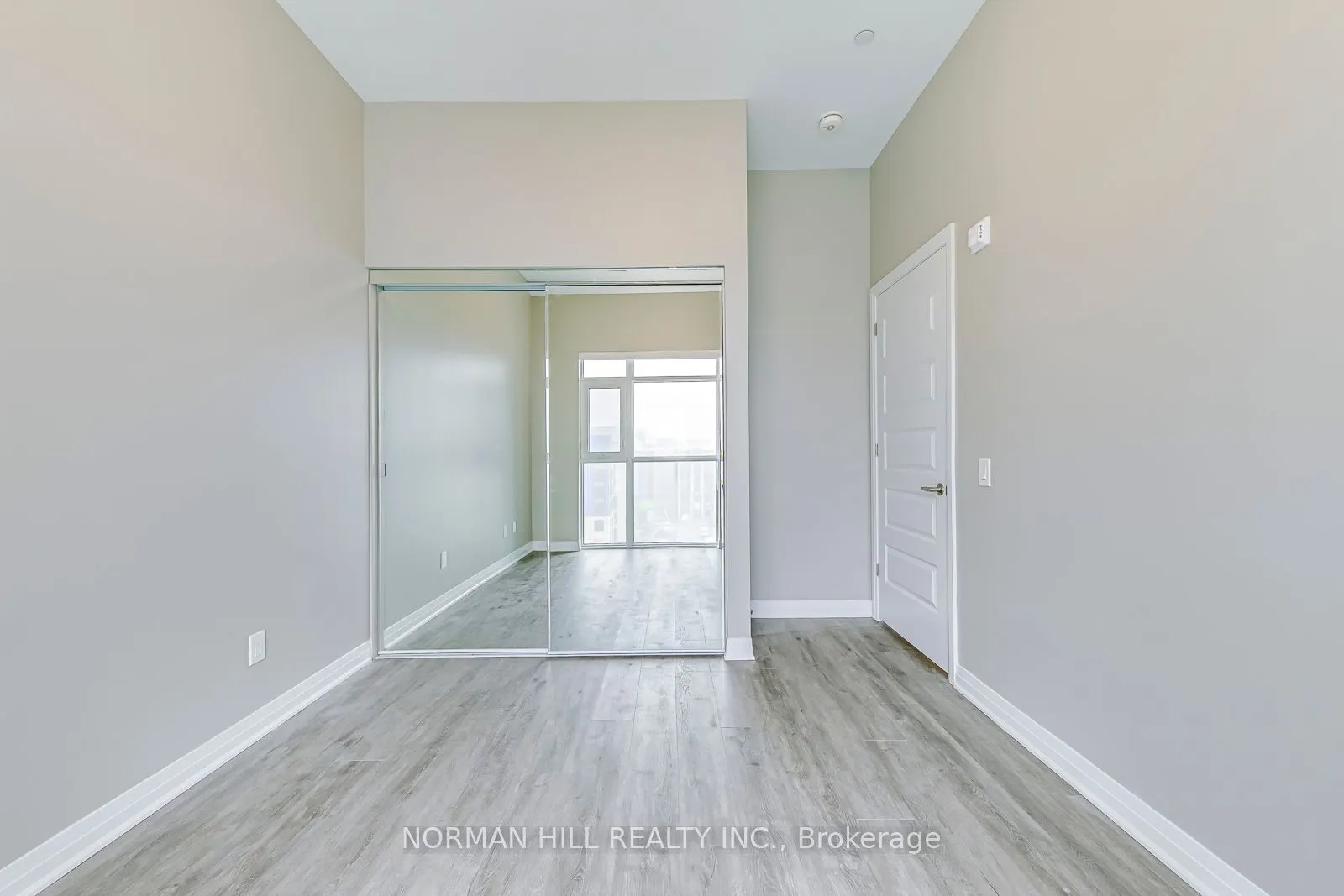460 Gordon Krantz Avenue, #607