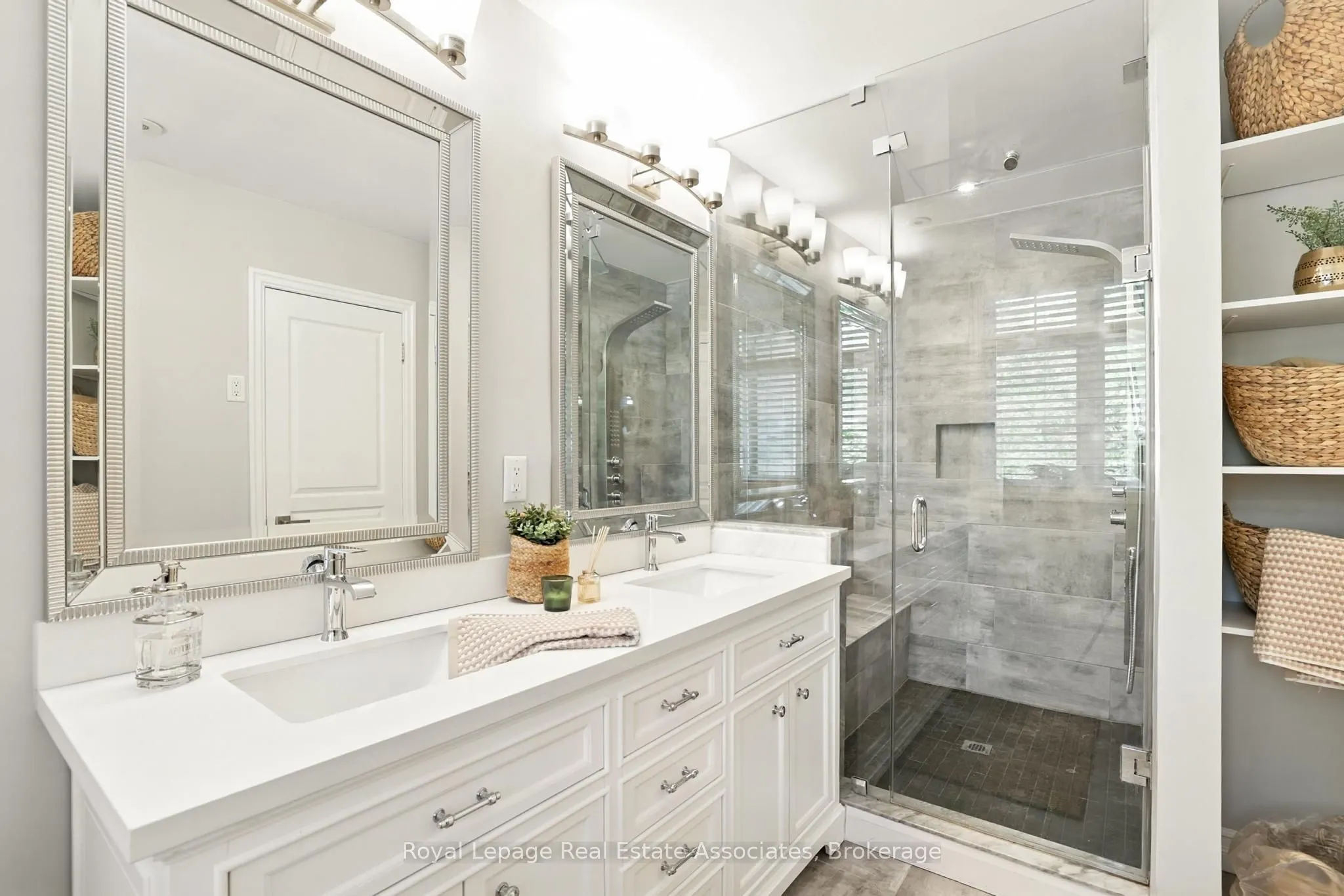 128 St Lawrence Drive, #38