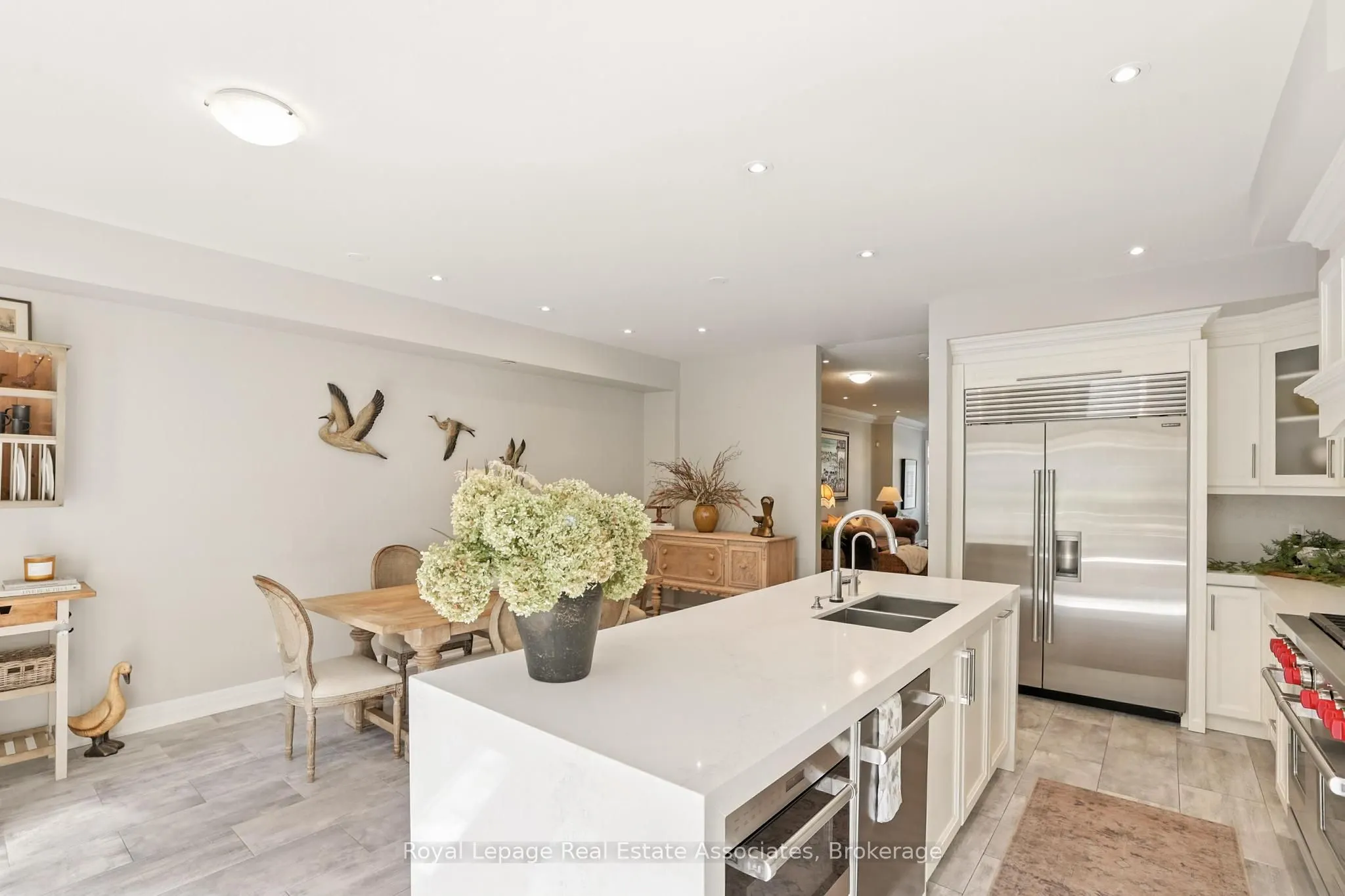 128 St Lawrence Drive, #38