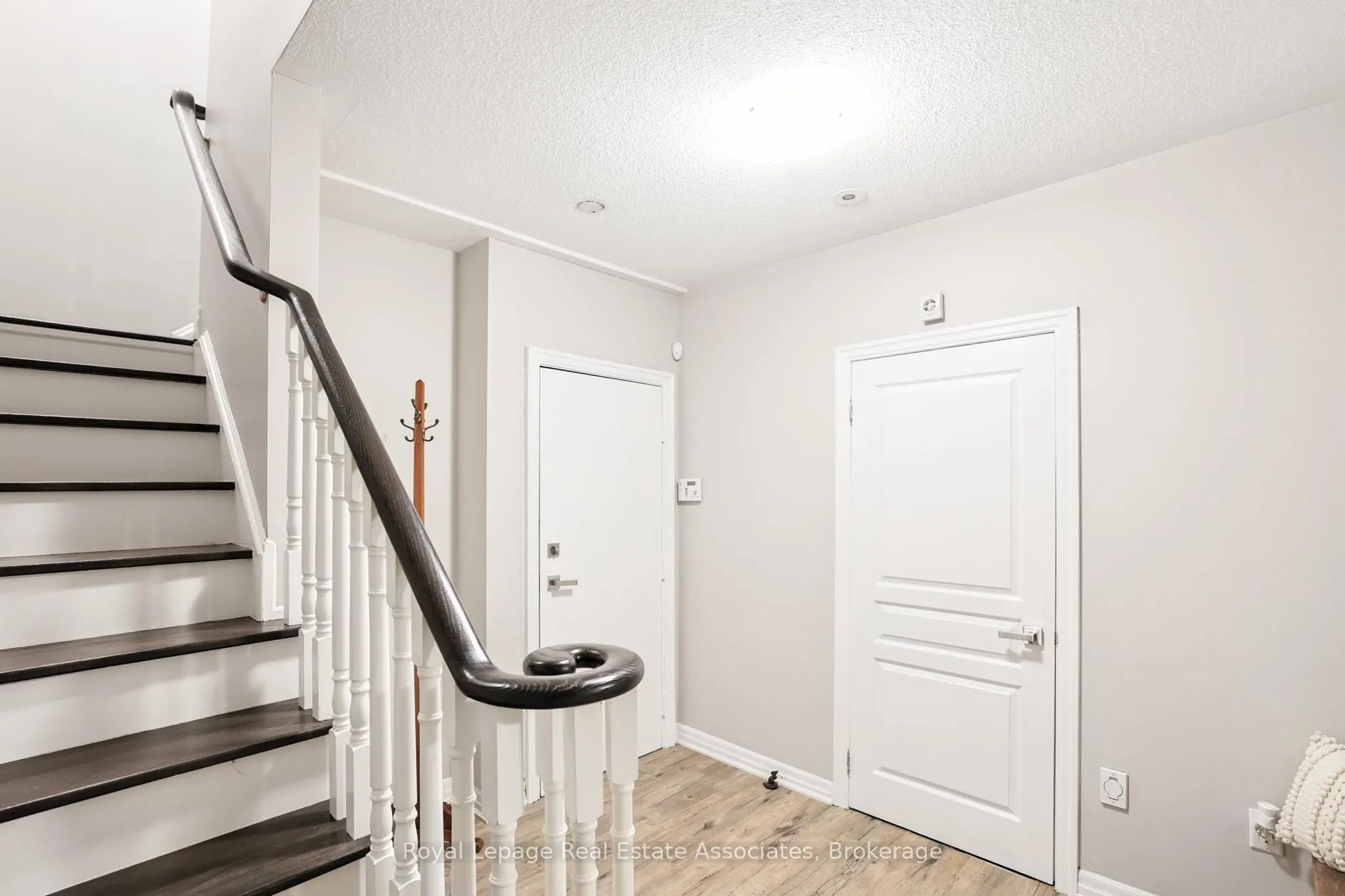 128 St Lawrence Drive, #38
