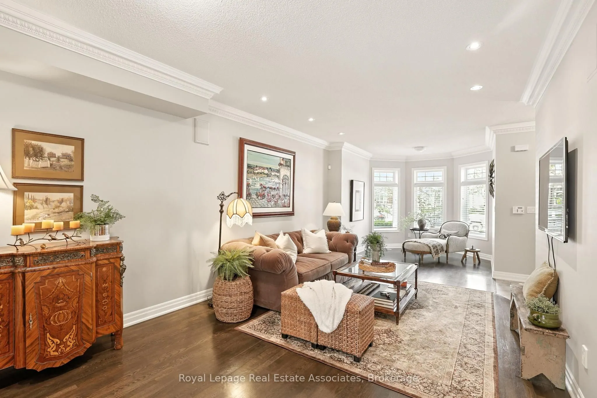 128 St Lawrence Drive, #38