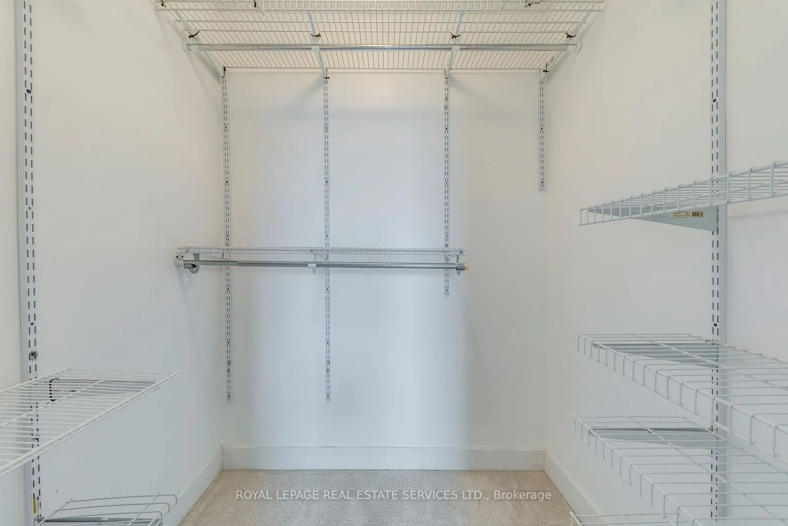 965 Inverhouse Drive, #511