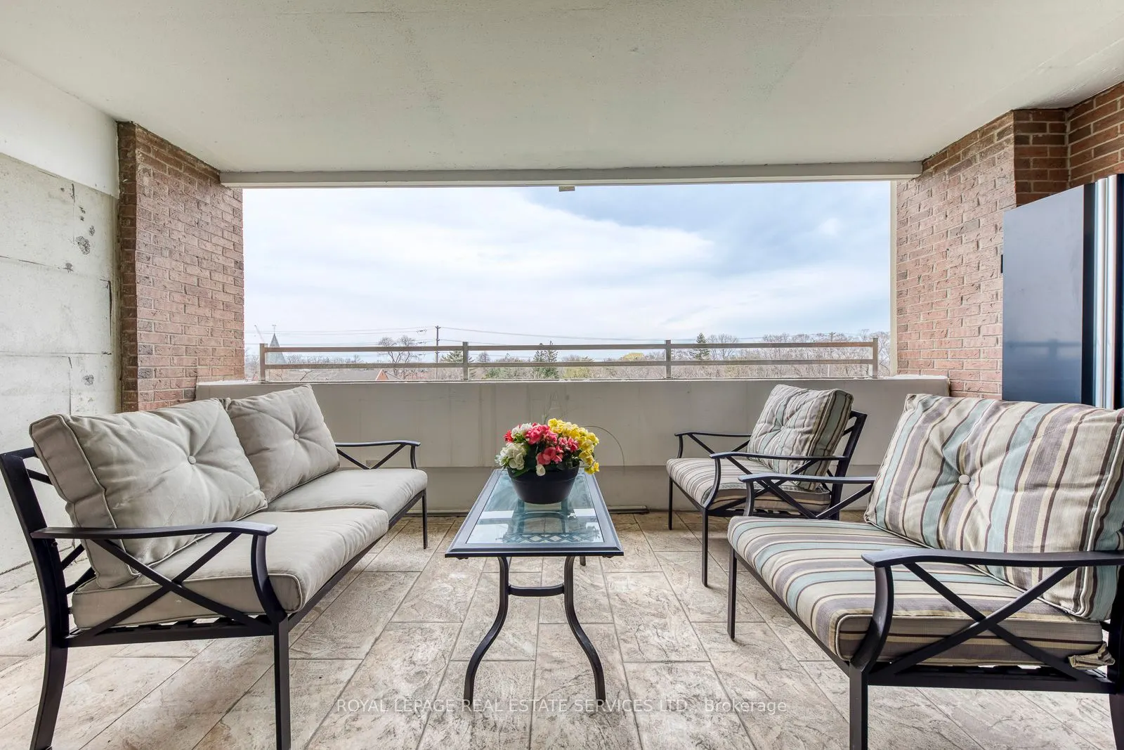 965 Inverhouse Drive, #511