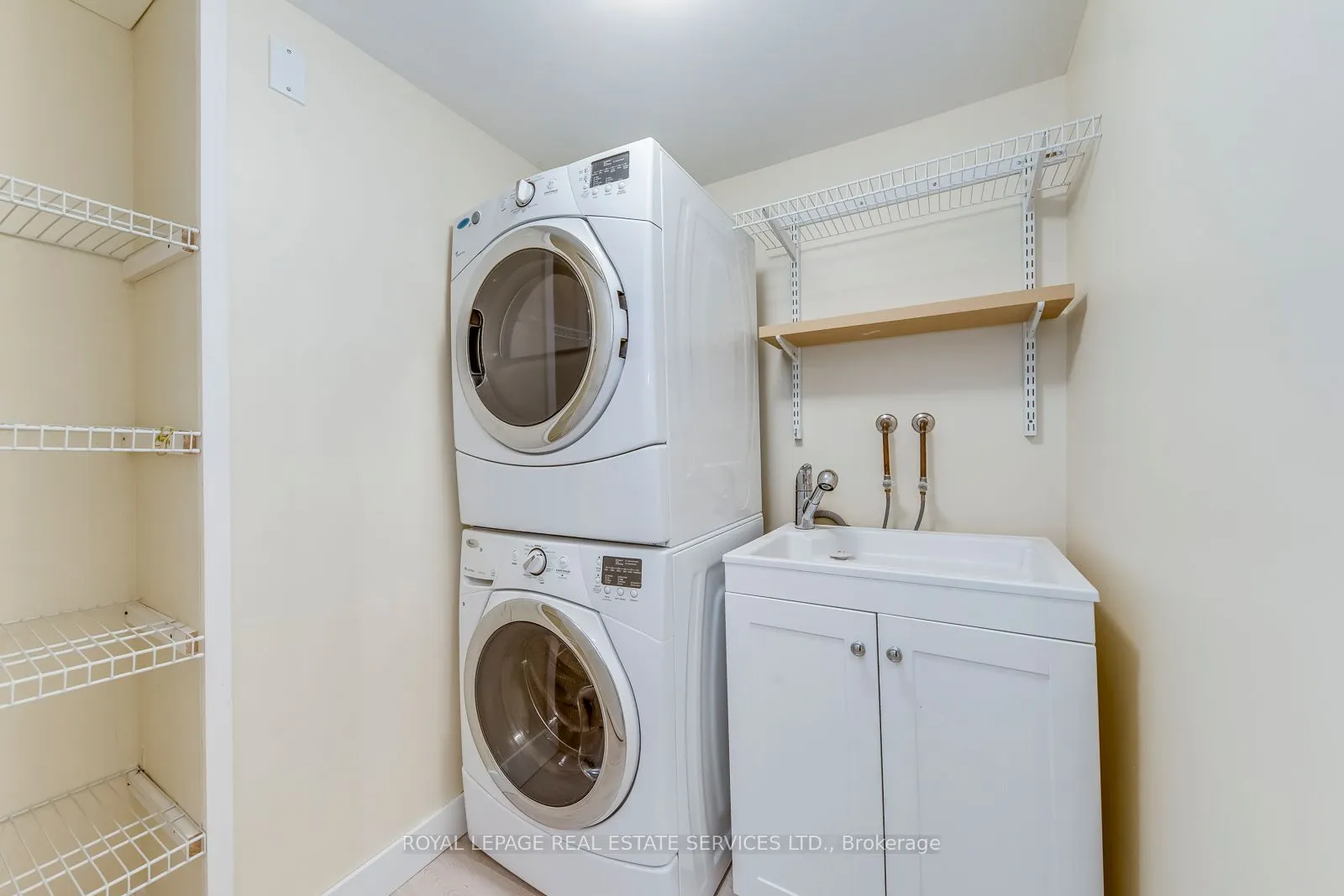 965 Inverhouse Drive, #511