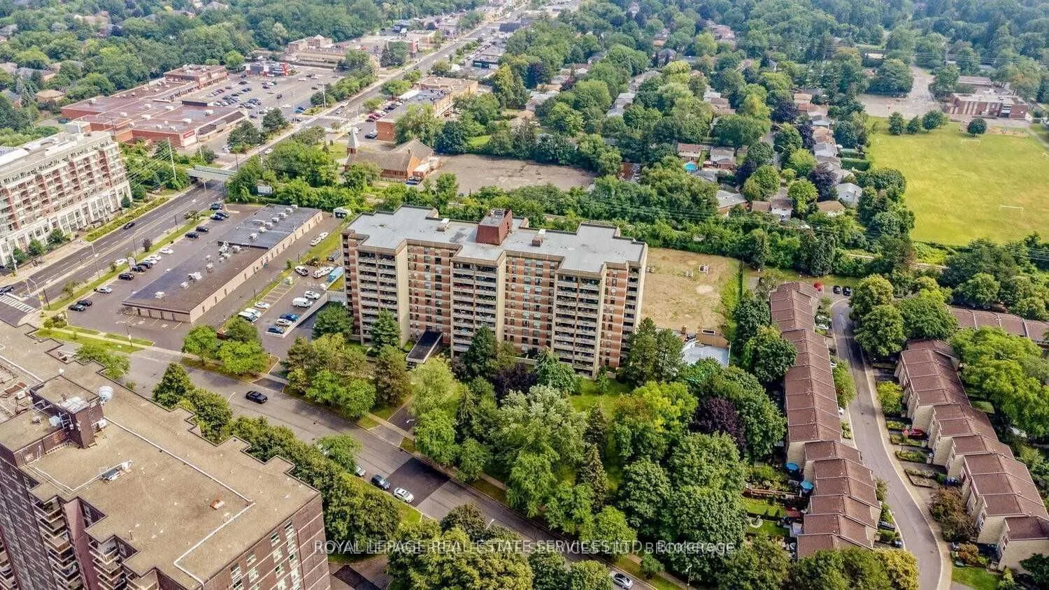 965 Inverhouse Drive, #511
