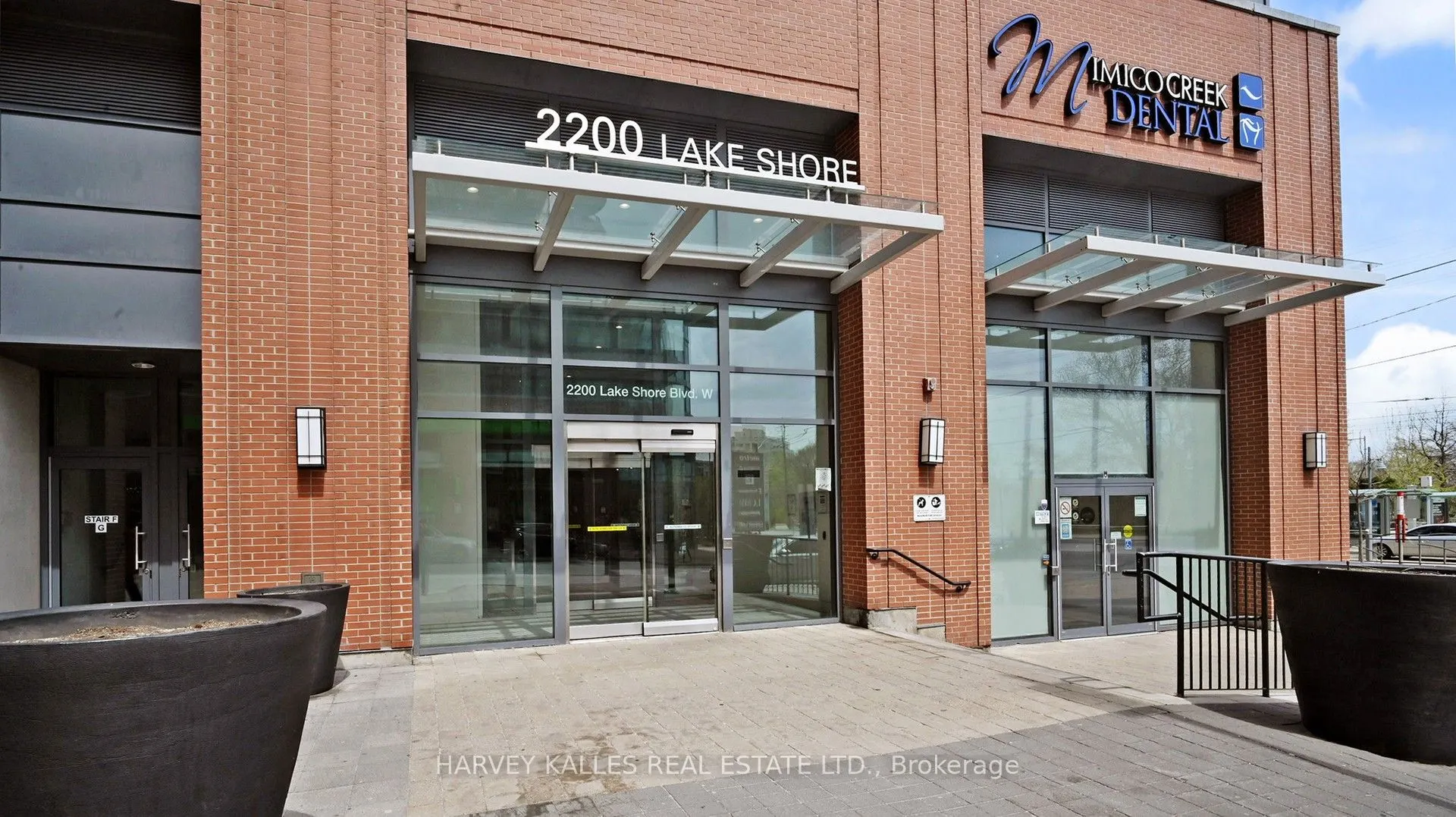 2200 Lake Shore Boulevard W, #4008
