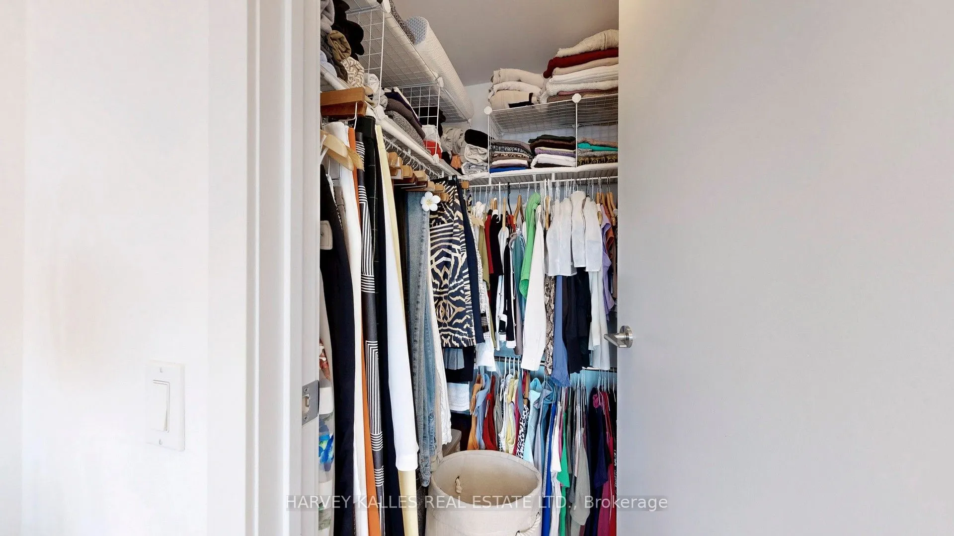 2200 Lake Shore Boulevard W, #4008