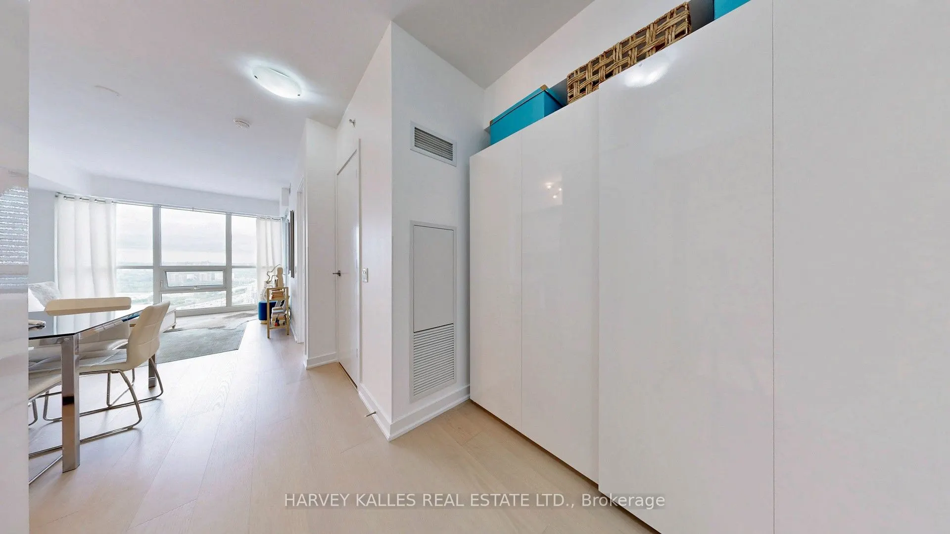 2200 Lake Shore Boulevard W, #4008