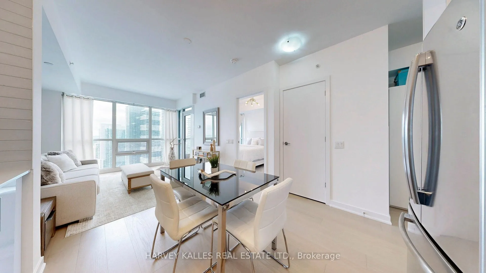 2200 Lake Shore Boulevard W, #4008