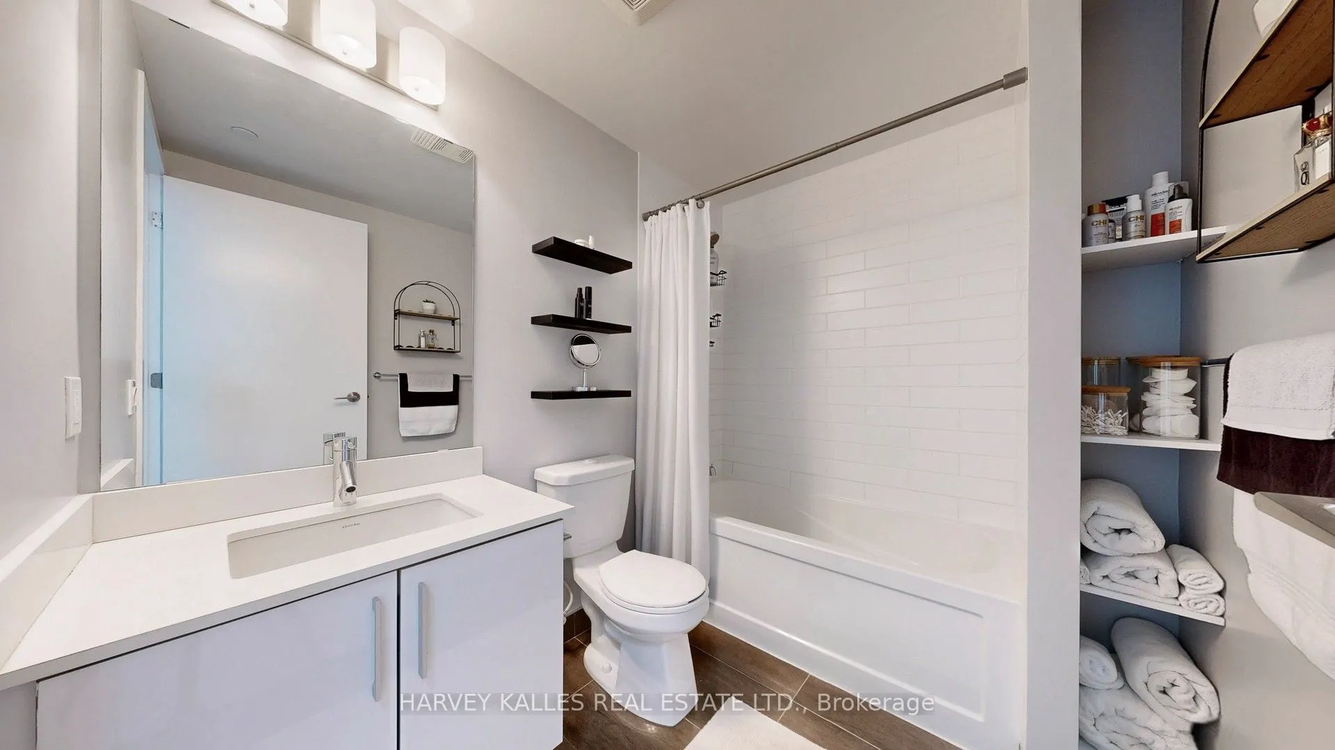 2200 Lake Shore Boulevard W, #4008