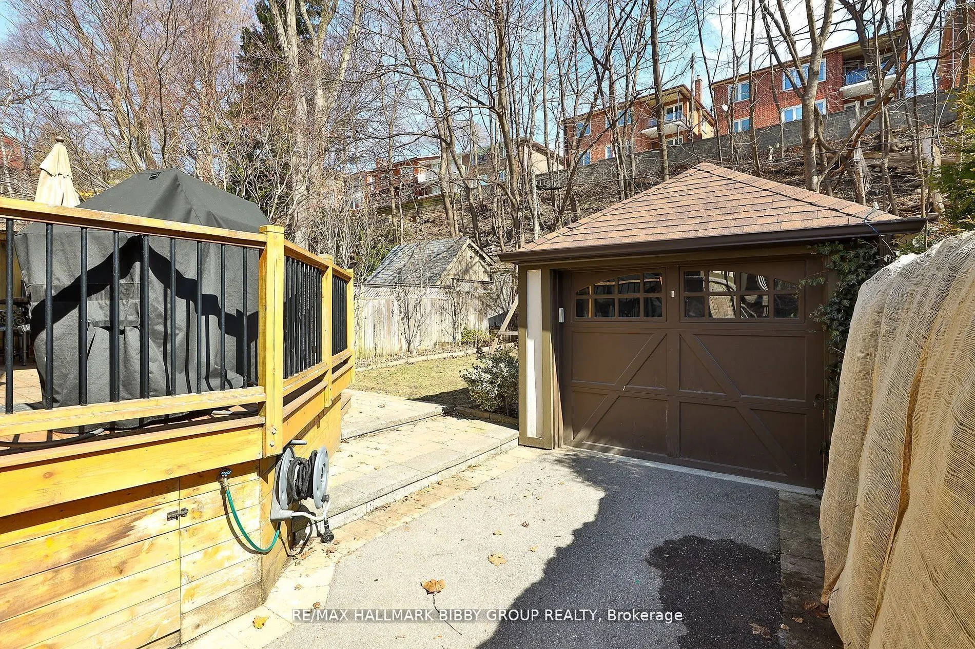 11 Humbercrest Boulevard