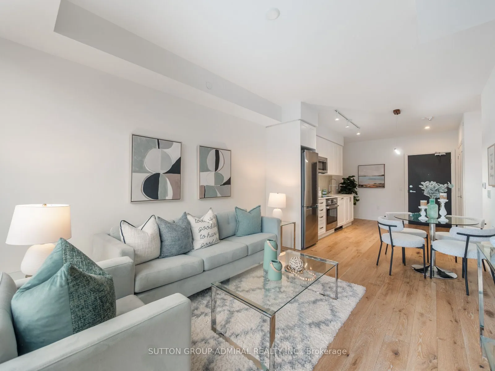 293 The Kingsway, #218