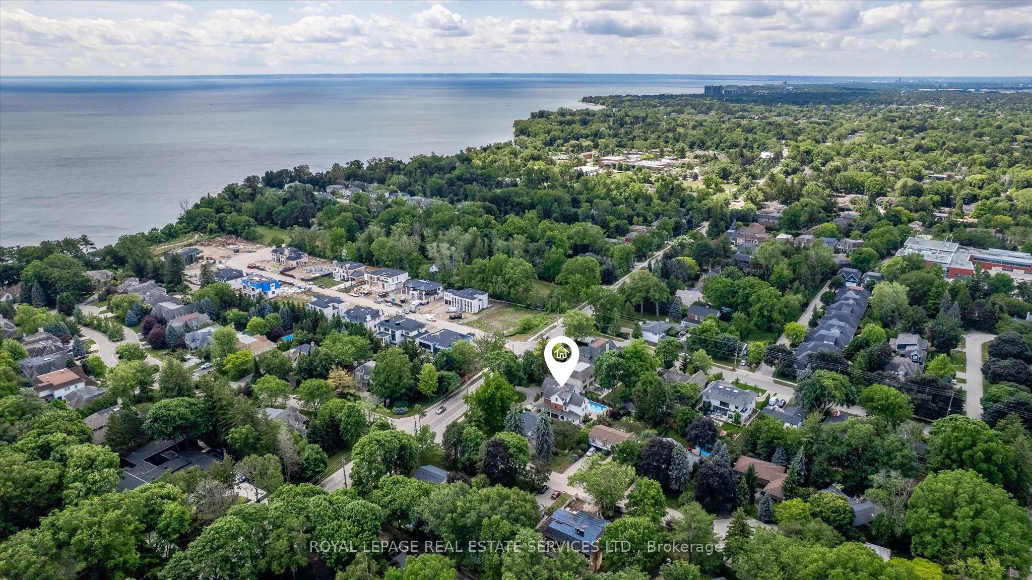 335 Lakeshore Road W