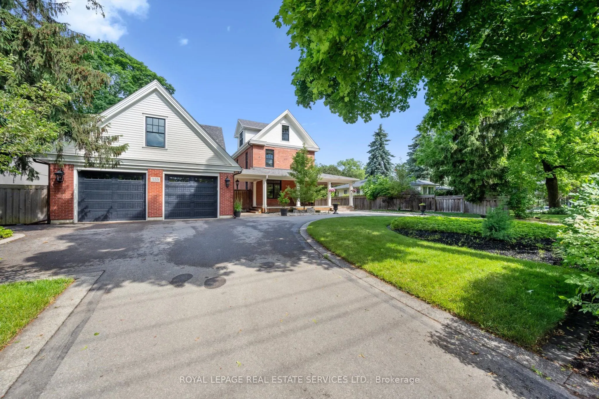 335 Lakeshore Road W