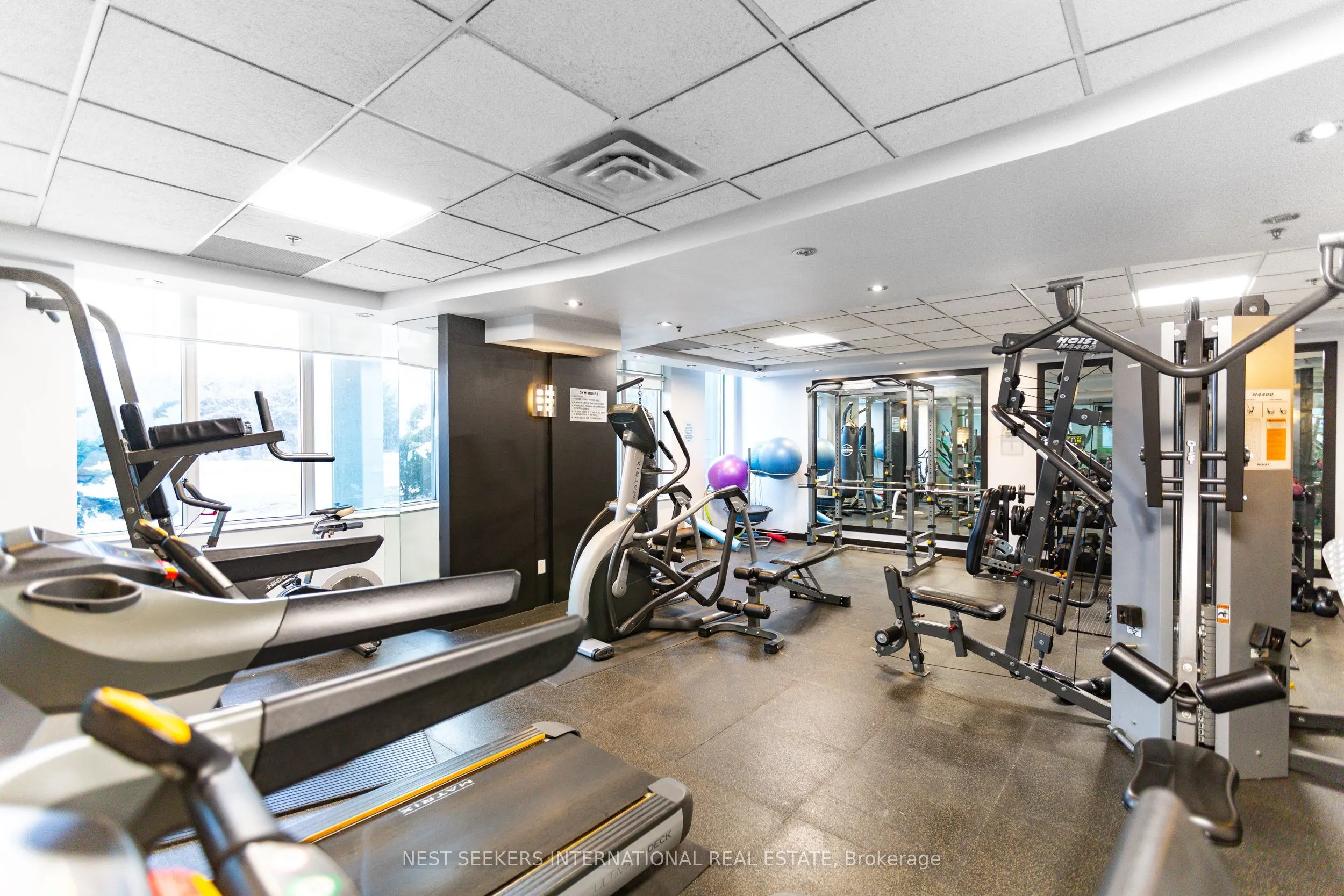 2121 Lake Shore Boulevard W, #204