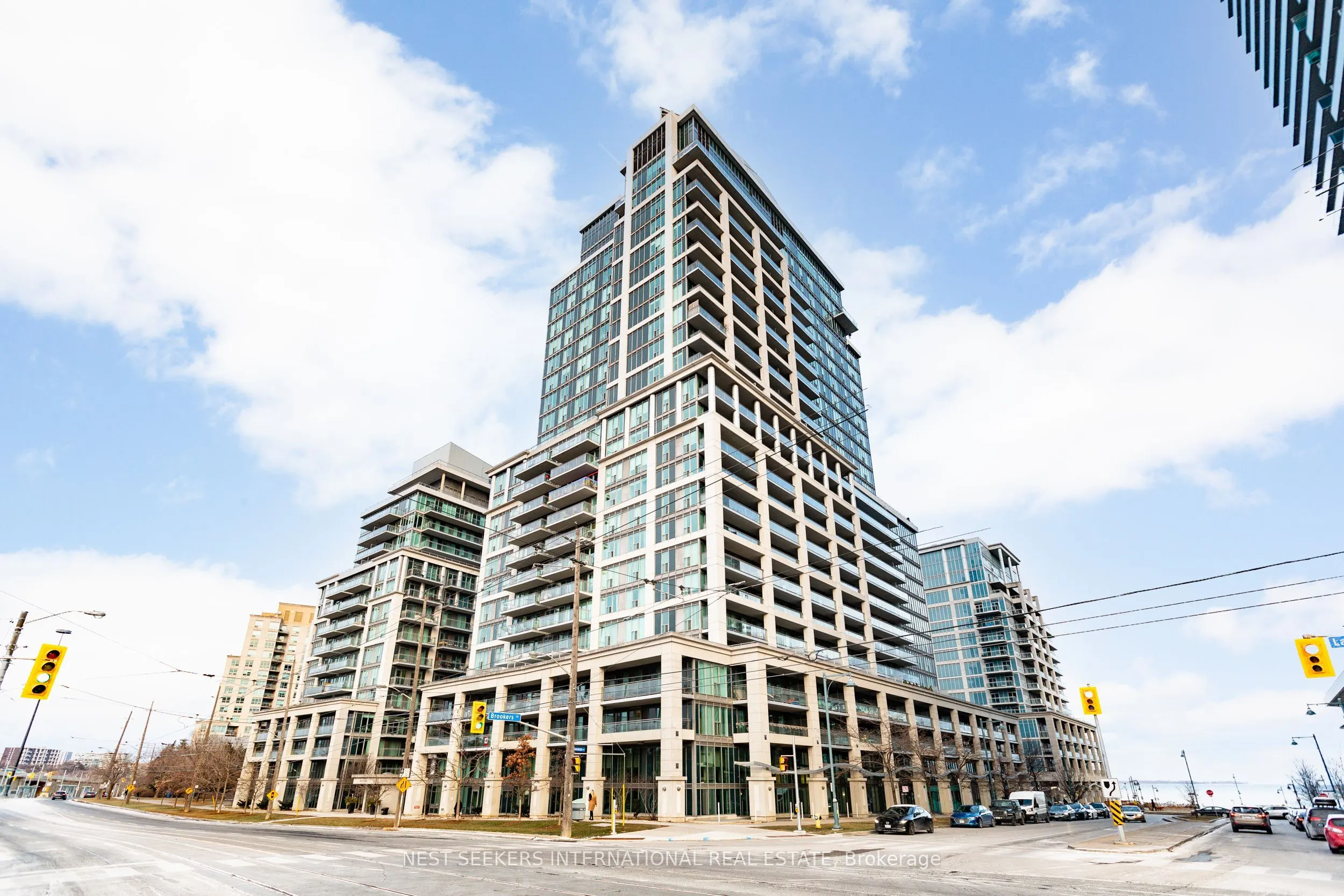 2121 Lake Shore Boulevard W, #204