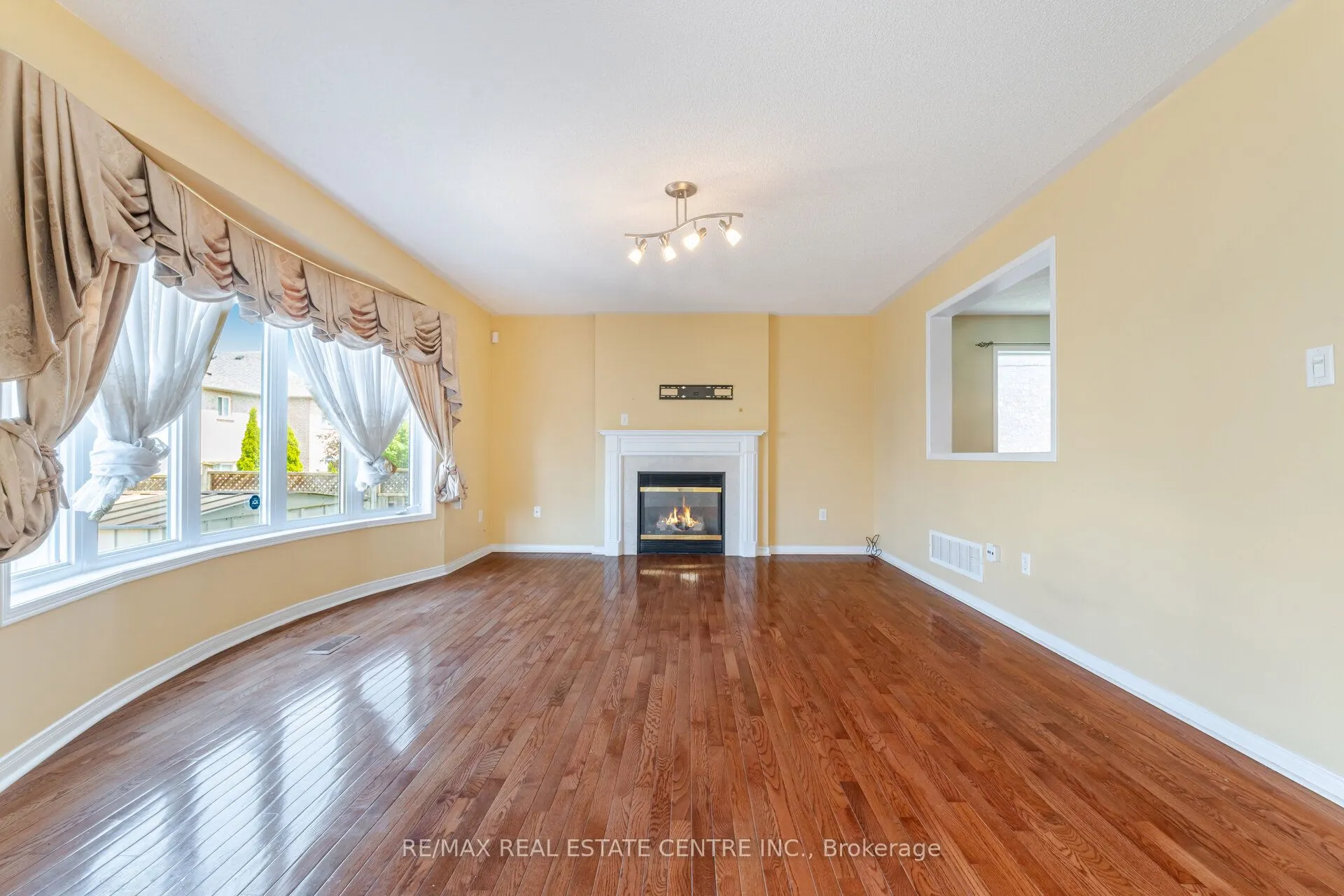 181 Brisdale Drive