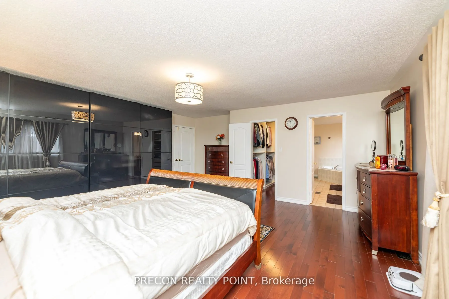 5730 Macphee Road