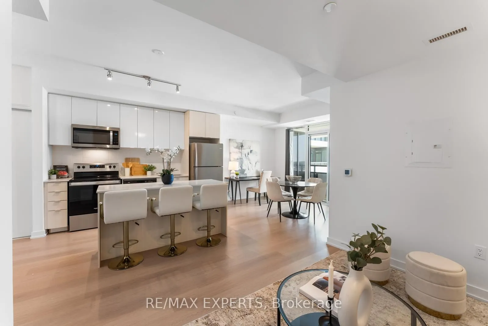 859 The Queensway, #510