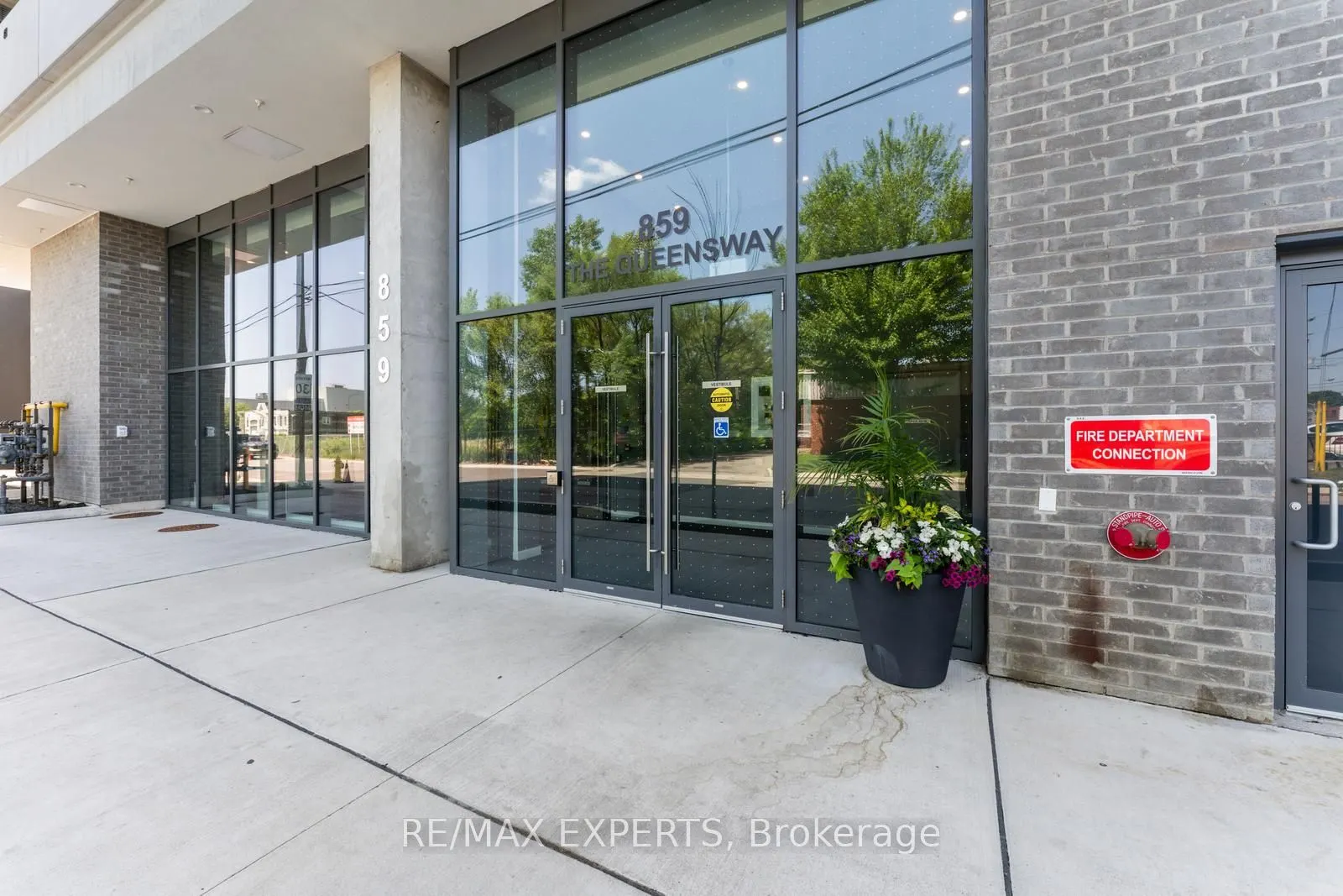 859 The Queensway, #510