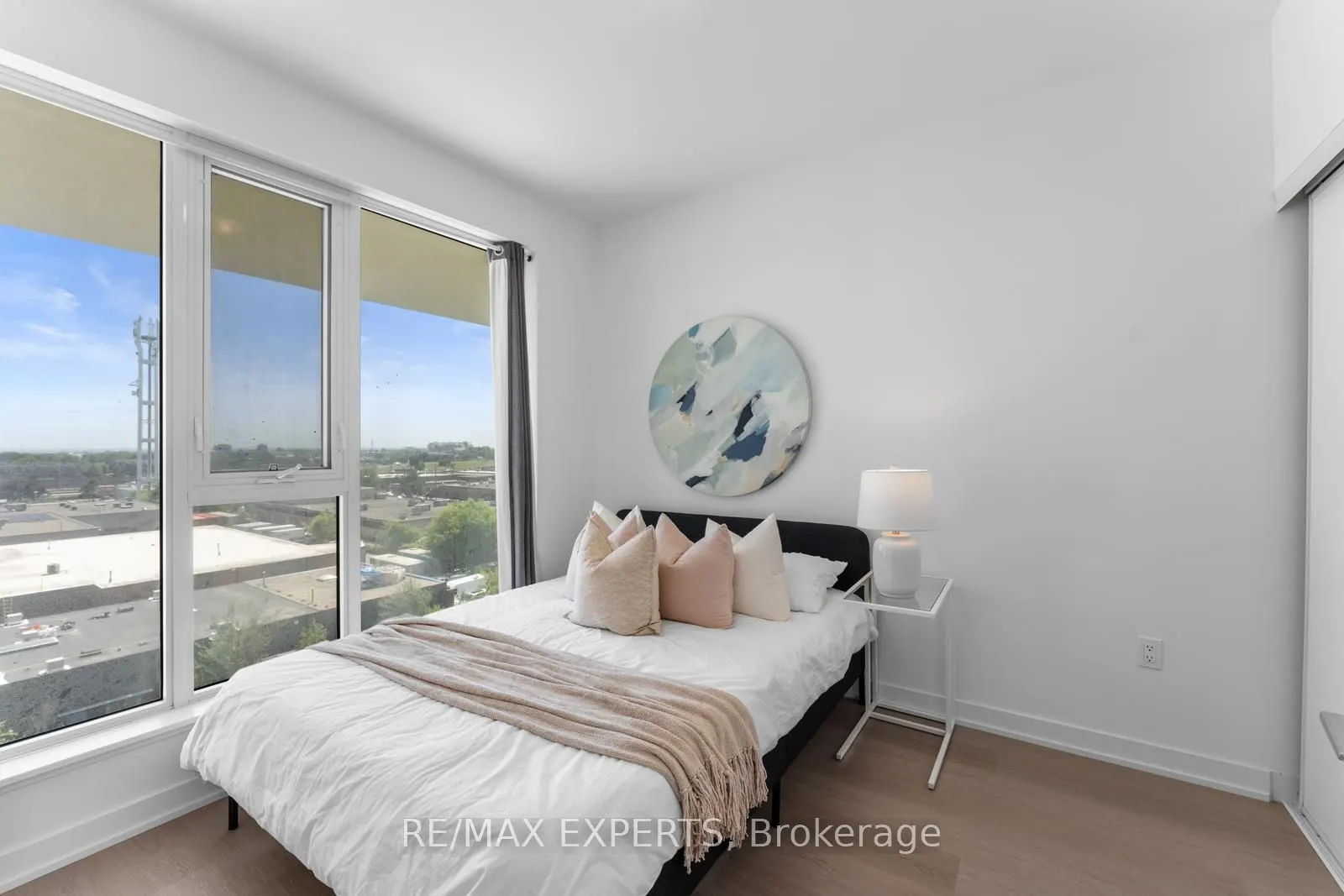 859 The Queensway, #510