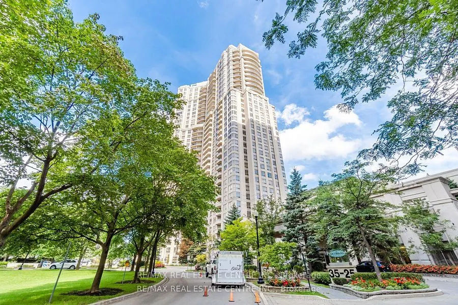 35 Kingsbridge Garden Circle, #514