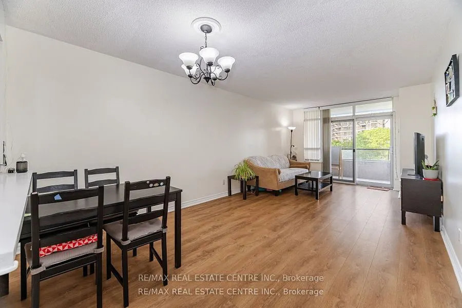 35 Kingsbridge Garden Circle, #514