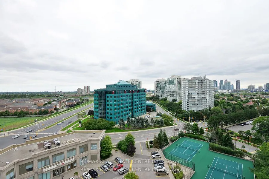 35 Kingsbridge Garden Circle, #514