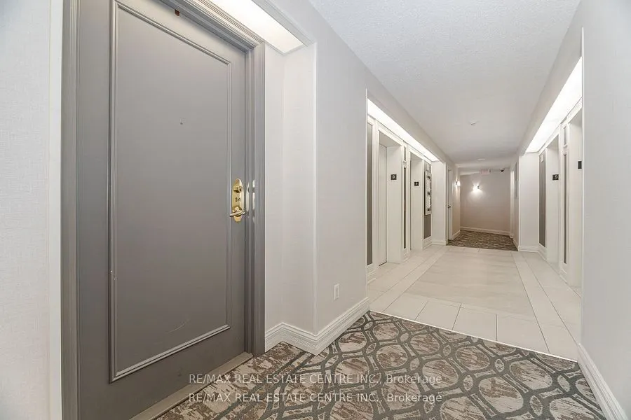 35 Kingsbridge Garden Circle, #514