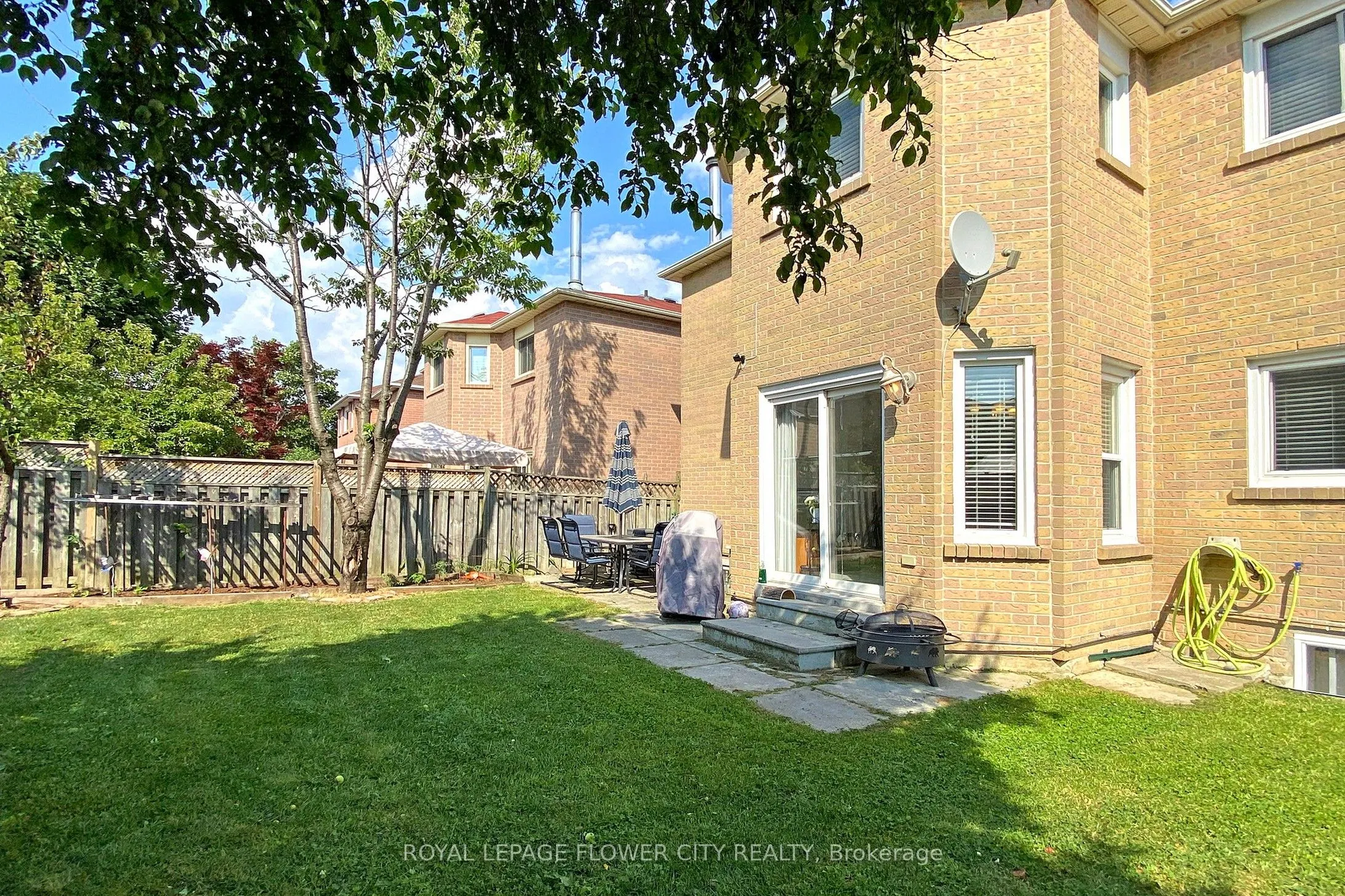 656 Esprit Crescent