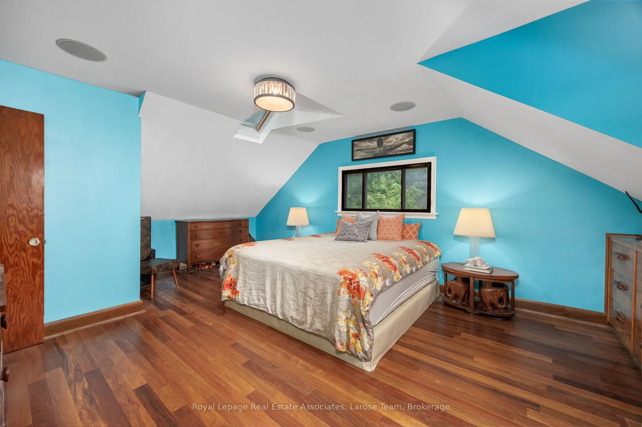 101 Mineola Road E