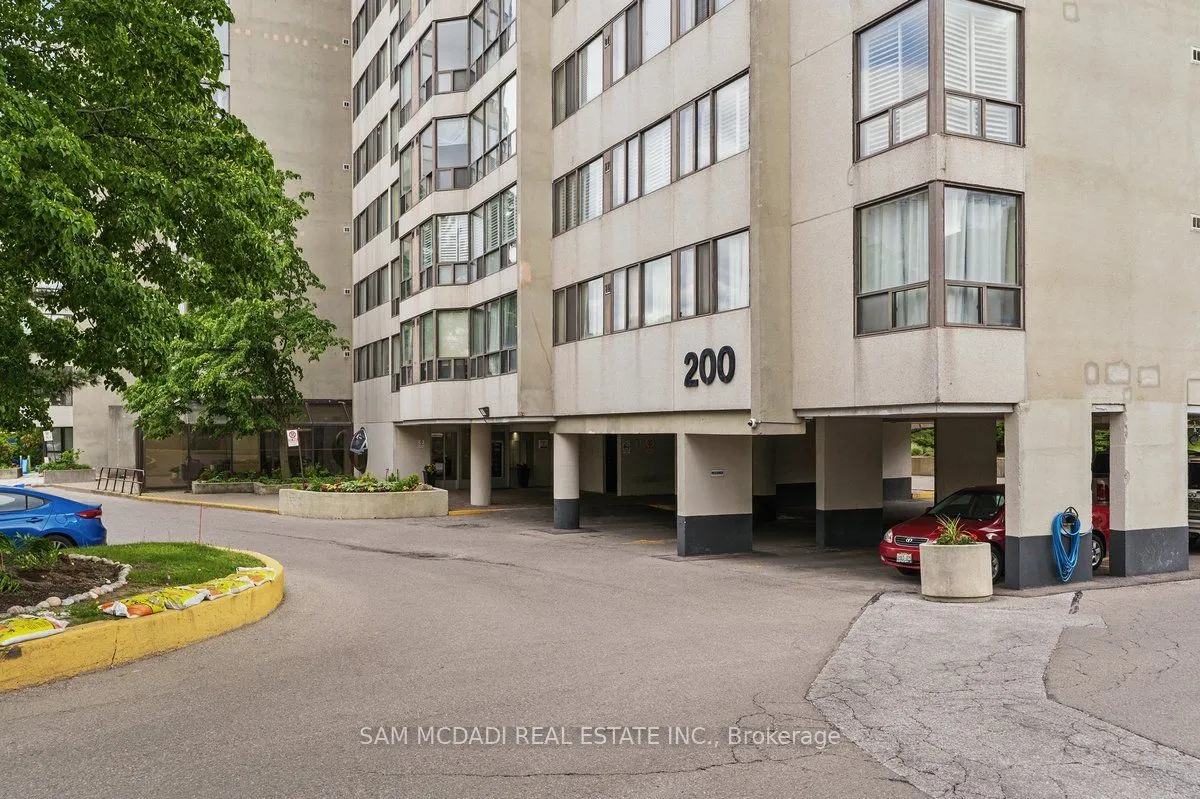 200 Robert Speck Parkway, #1203