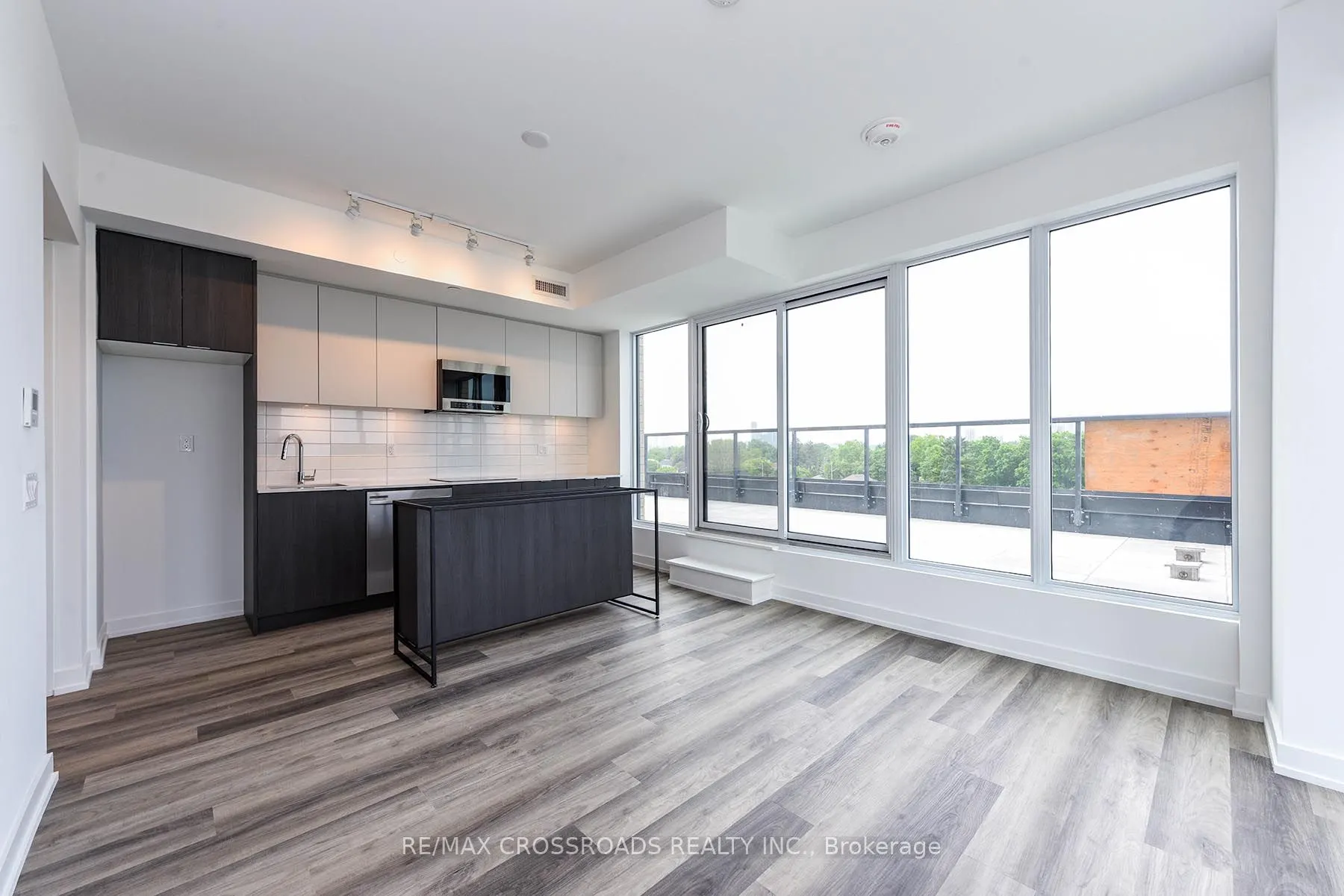 6 Chartwell Road, #601