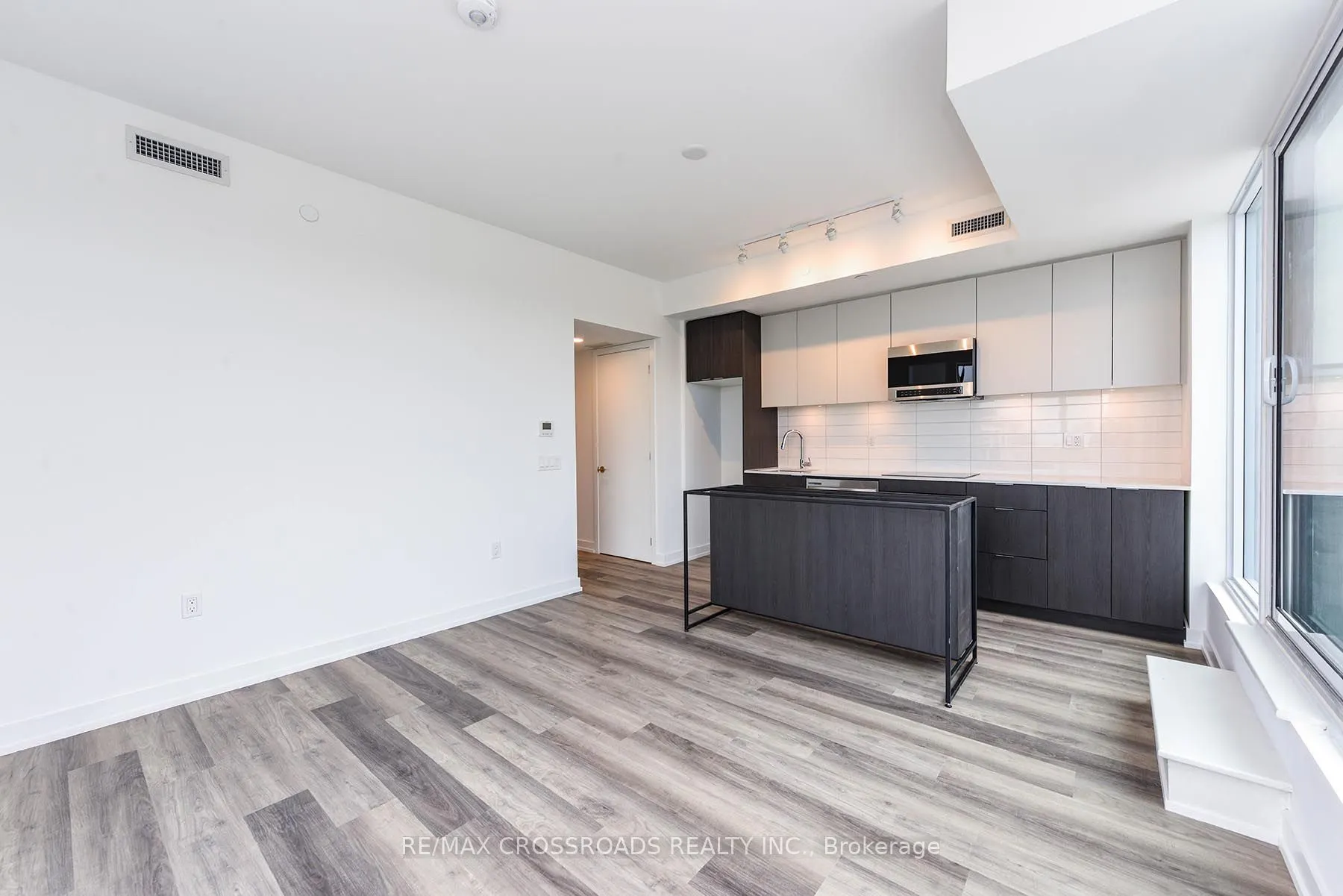 6 Chartwell Road, #601