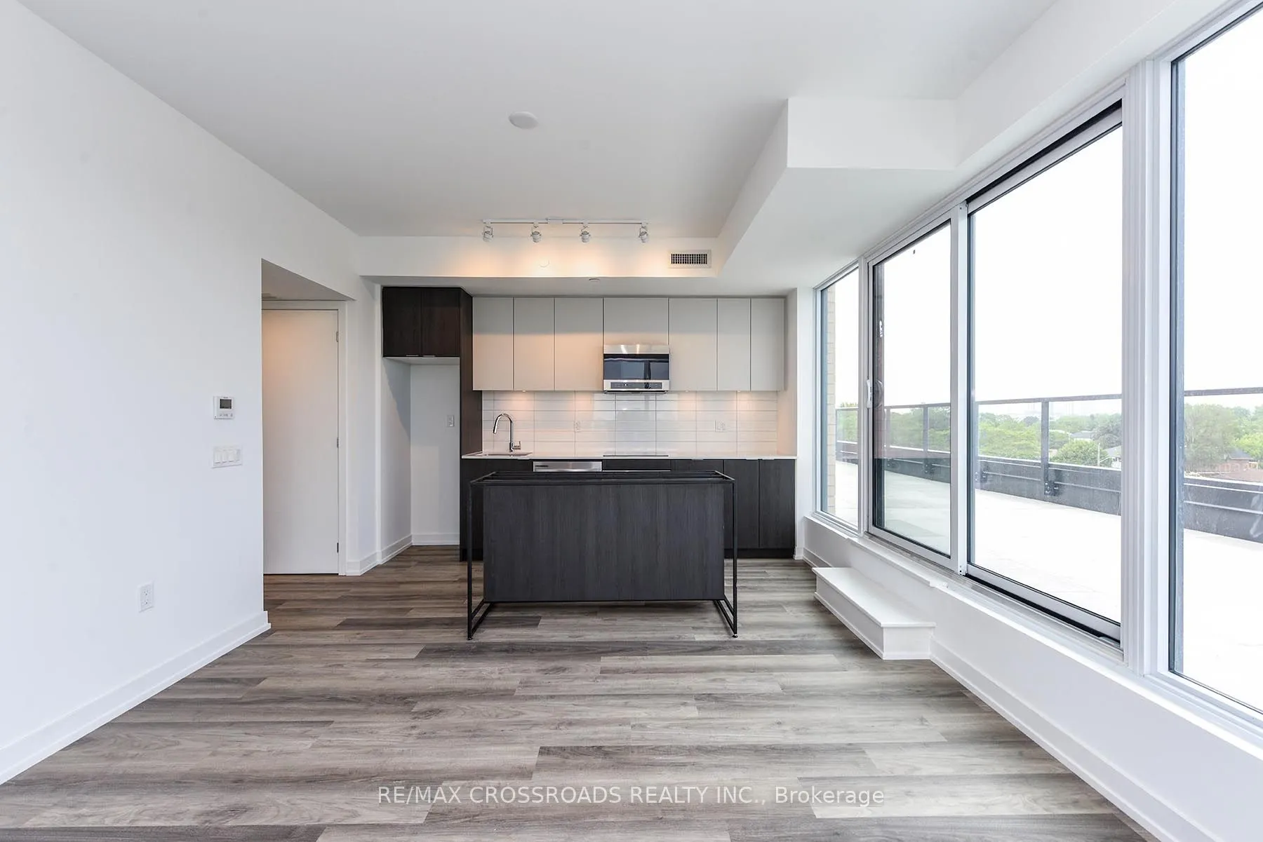 6 Chartwell Road, #601