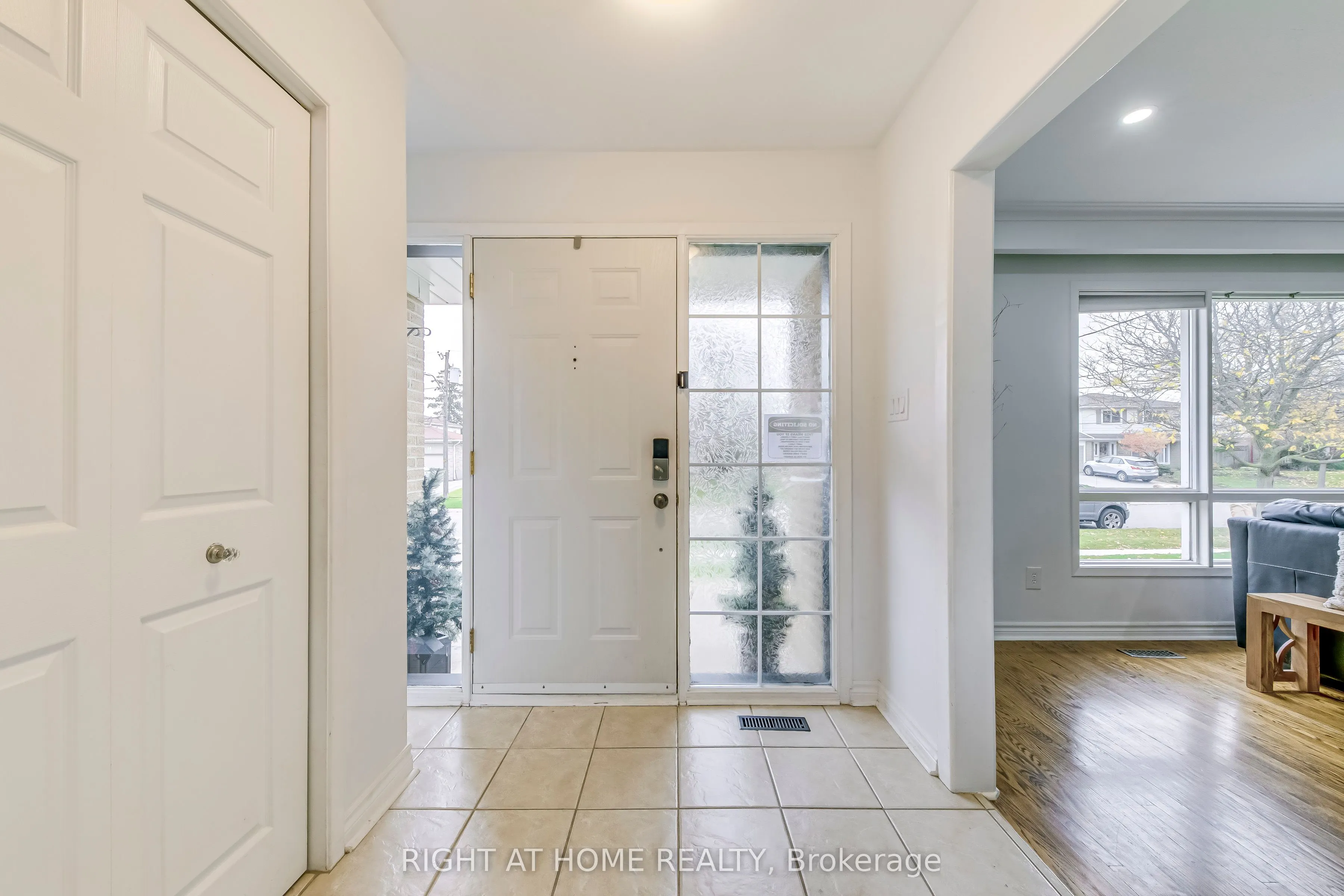 16 Dawson Crescent