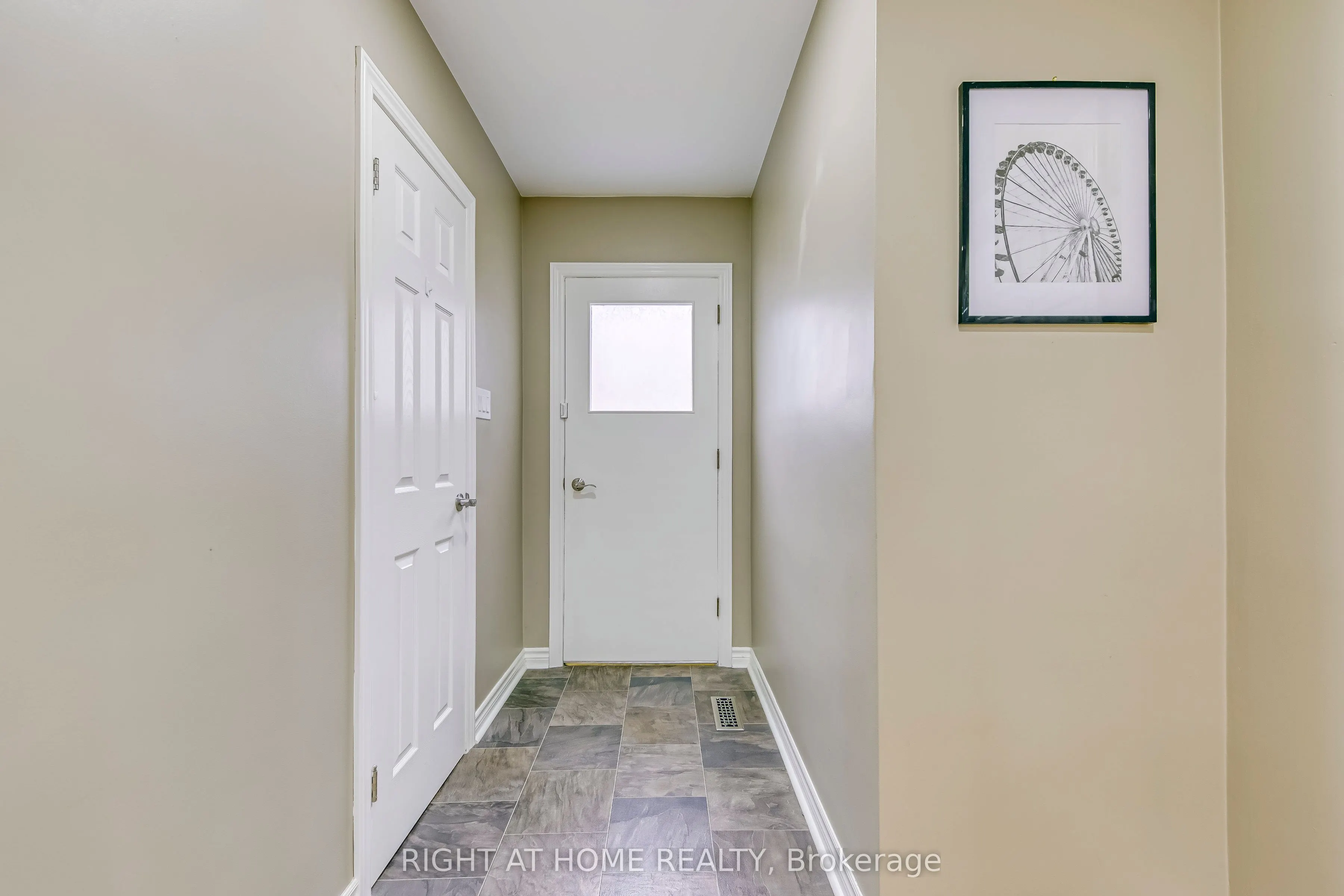 16 Dawson Crescent