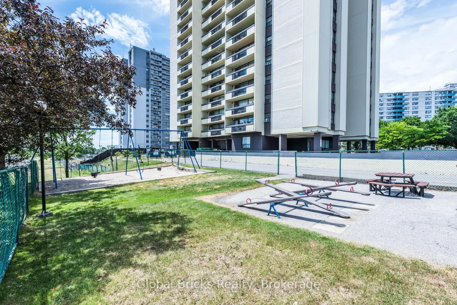 1455 Lawrence Avenue W, #2006